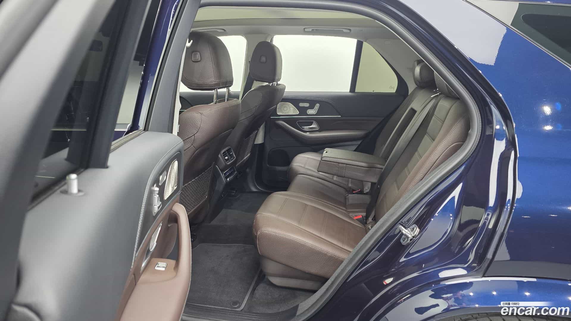 GLE-Class Mercedes-Benz 2022.2-OPTION-016