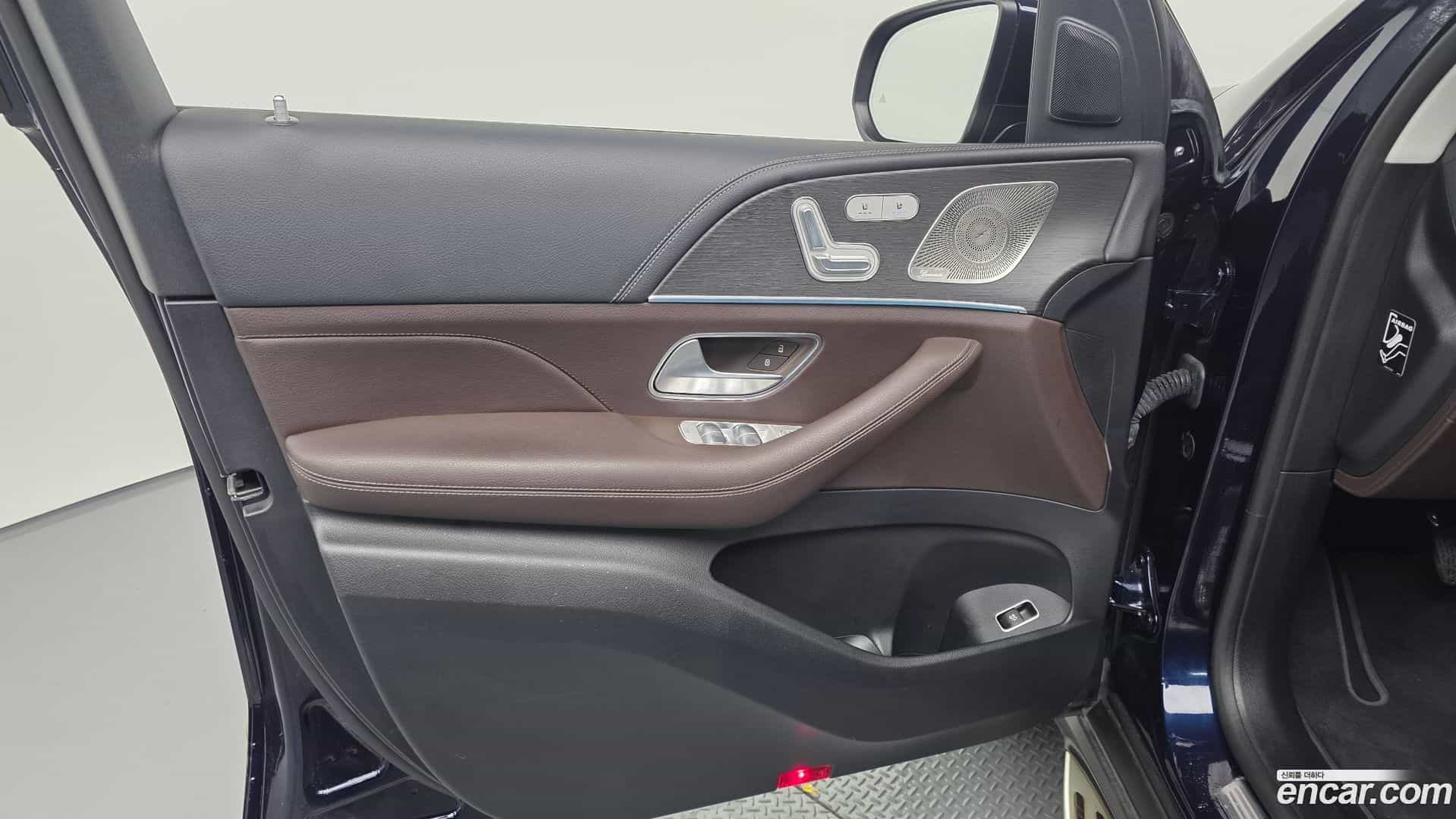 GLE-Class Mercedes-Benz 2022.2-INNER-034