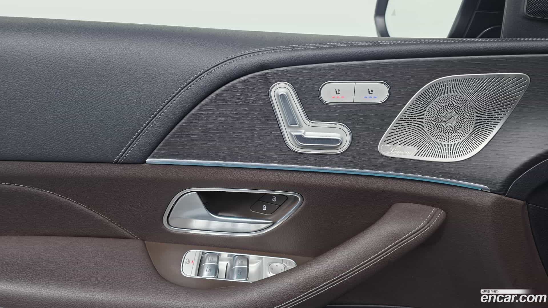 GLE-Class Mercedes-Benz 2022.2-OPTION-041