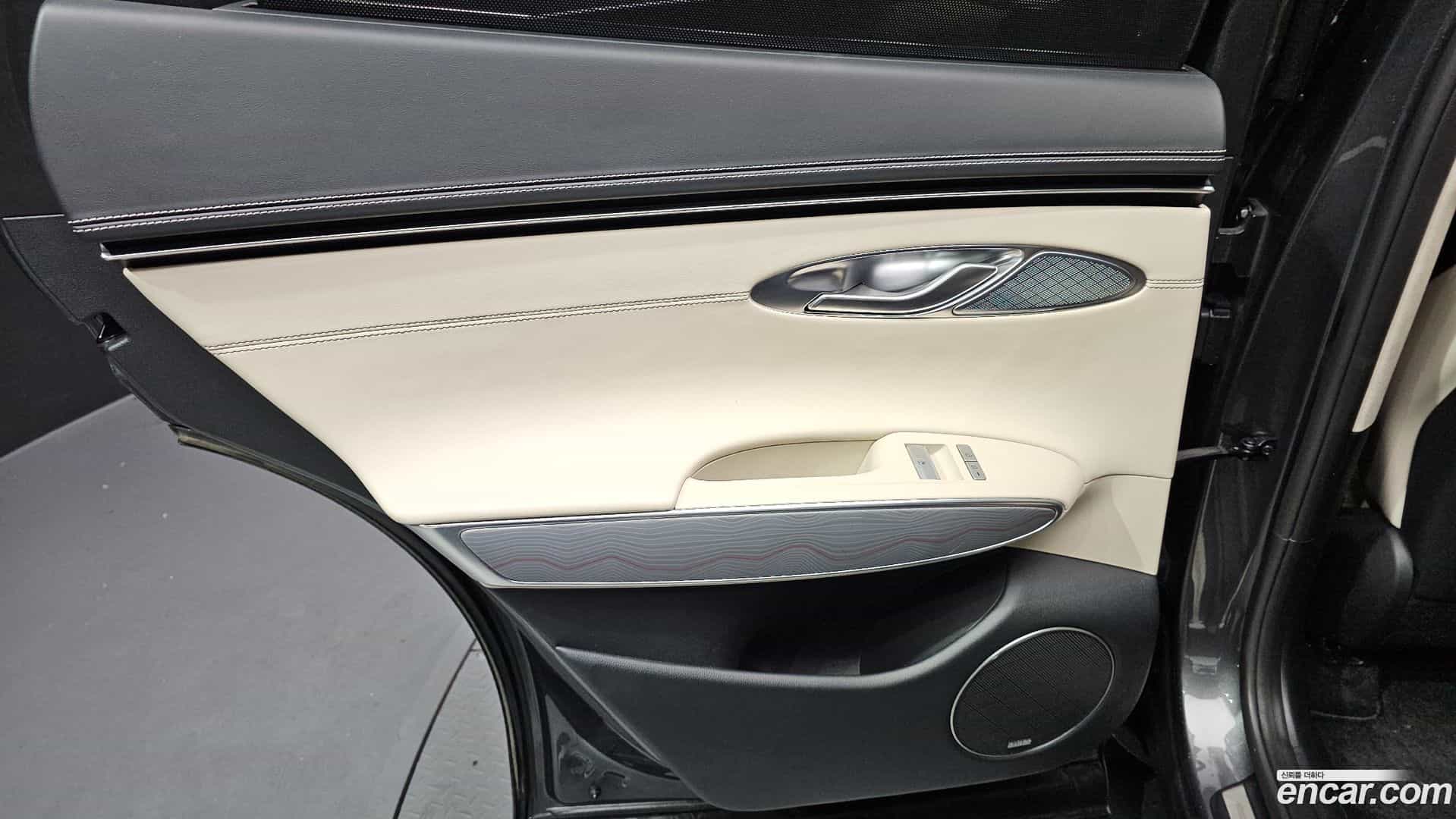GV70 Genesis 2022.2-INNER-035