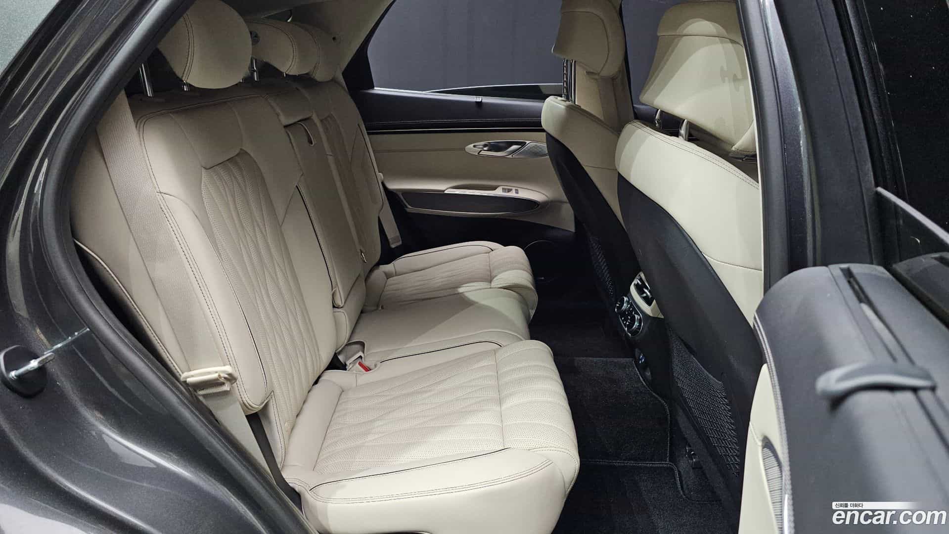 GV70 Genesis 2022.2-OPTION-045