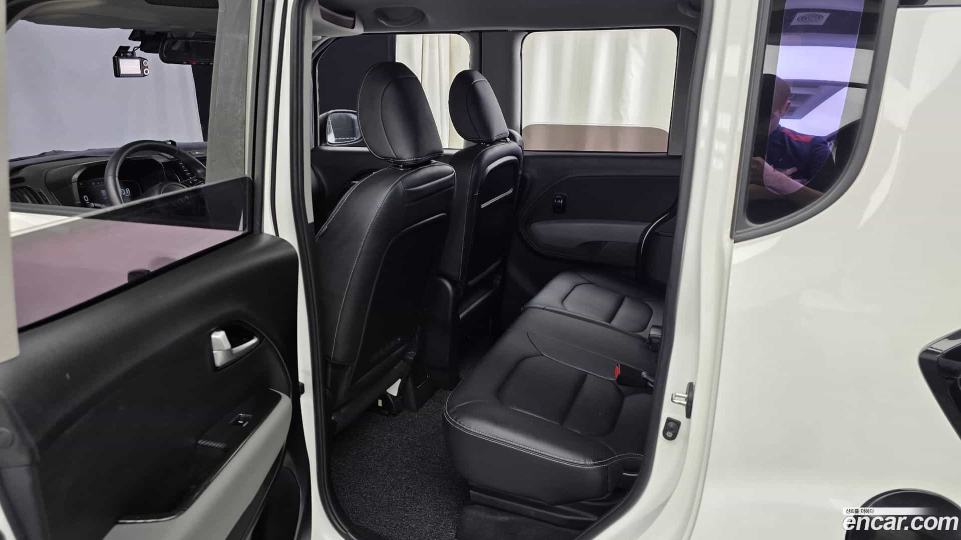 RAY Kia 2023.4-INNER-036
