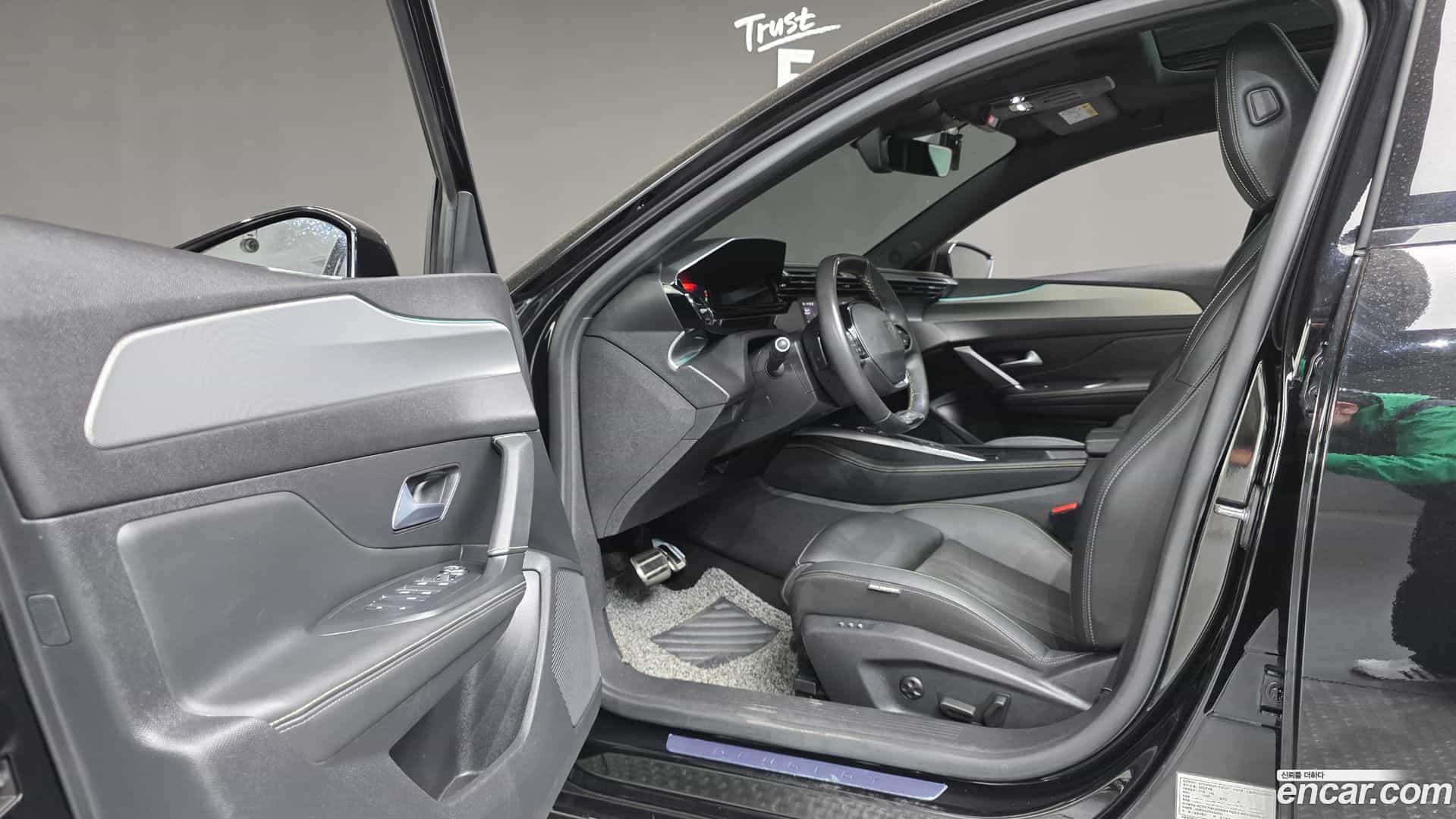 308 Peugeot 2022.11-INNER-036