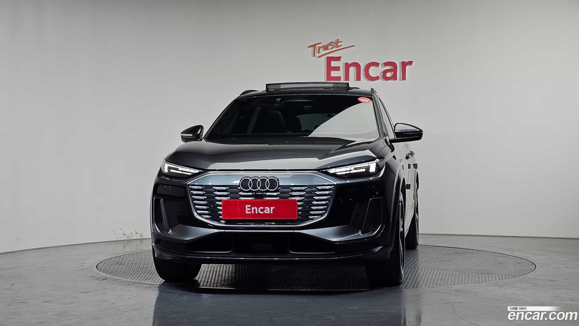 Q6 e-tron Audi 2025.8-OUTER-003