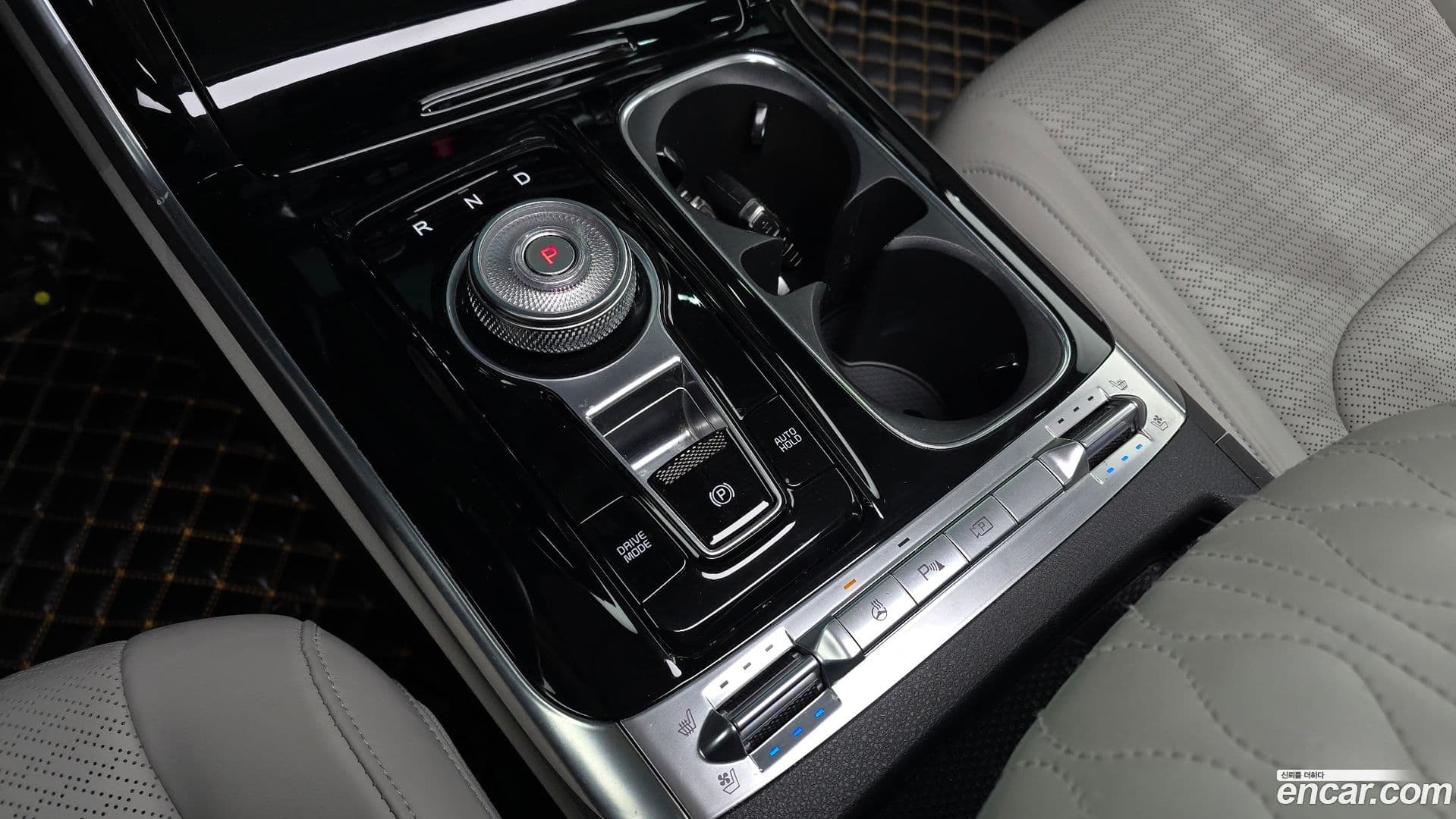 Main__Slider__Photo:Canival Kia 2023.6-8