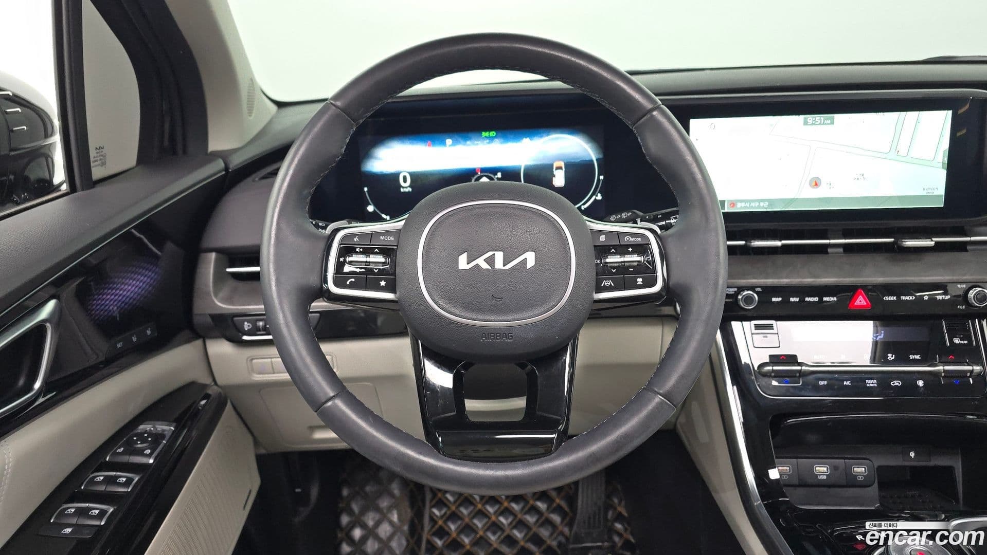 Main__Slider__Photo:Canival Kia 2023.6-12