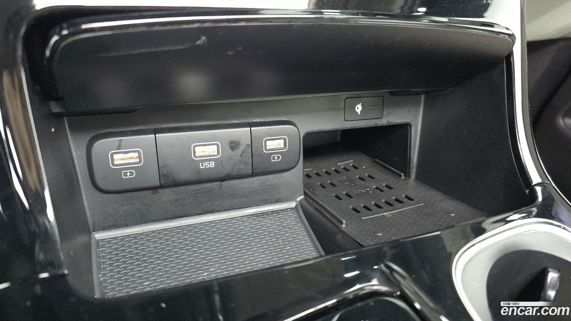 Main__Slider__Photo:Canival Kia 2023.6-26