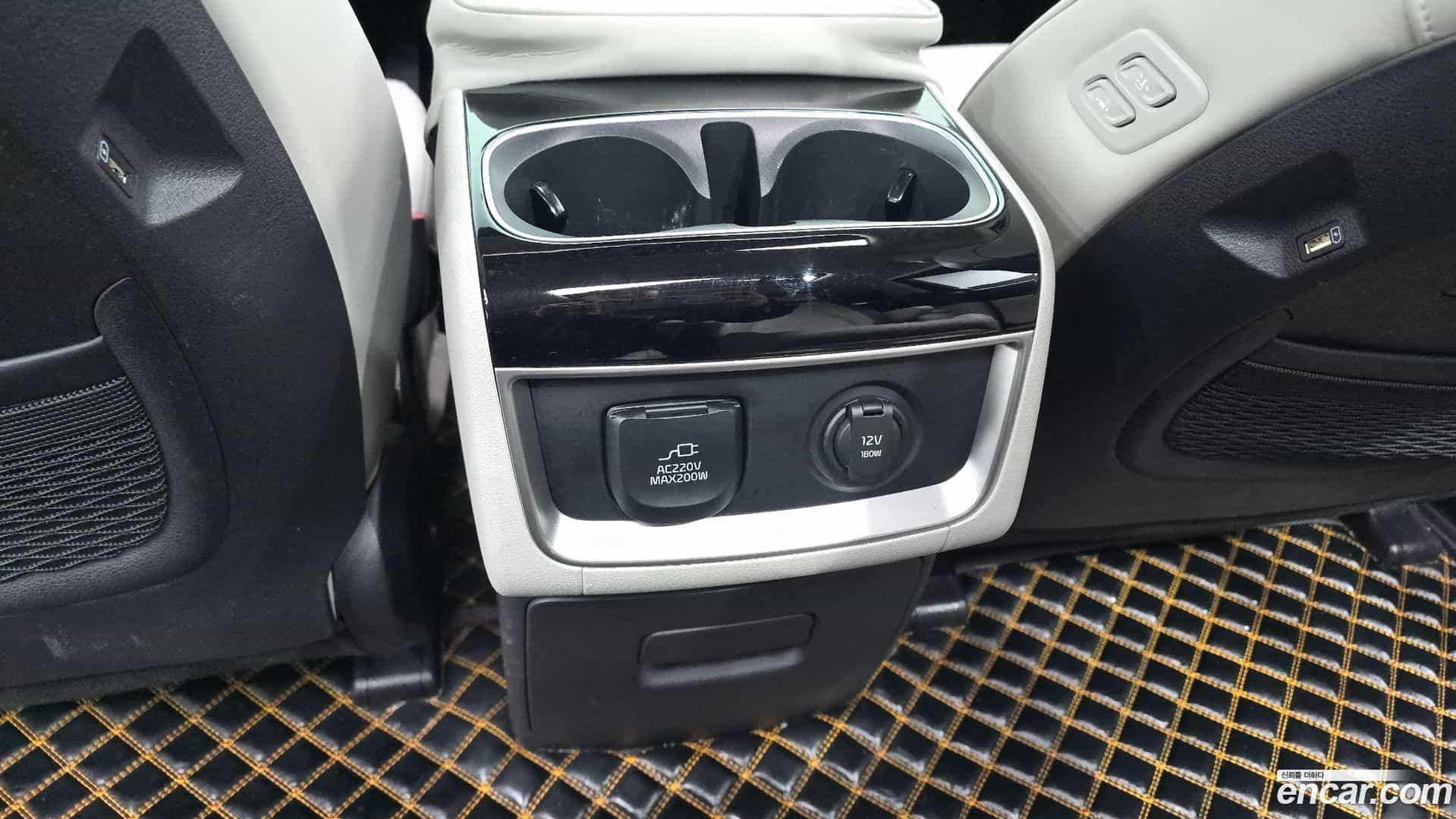 Canival Kia 2023.6-OPTION-043