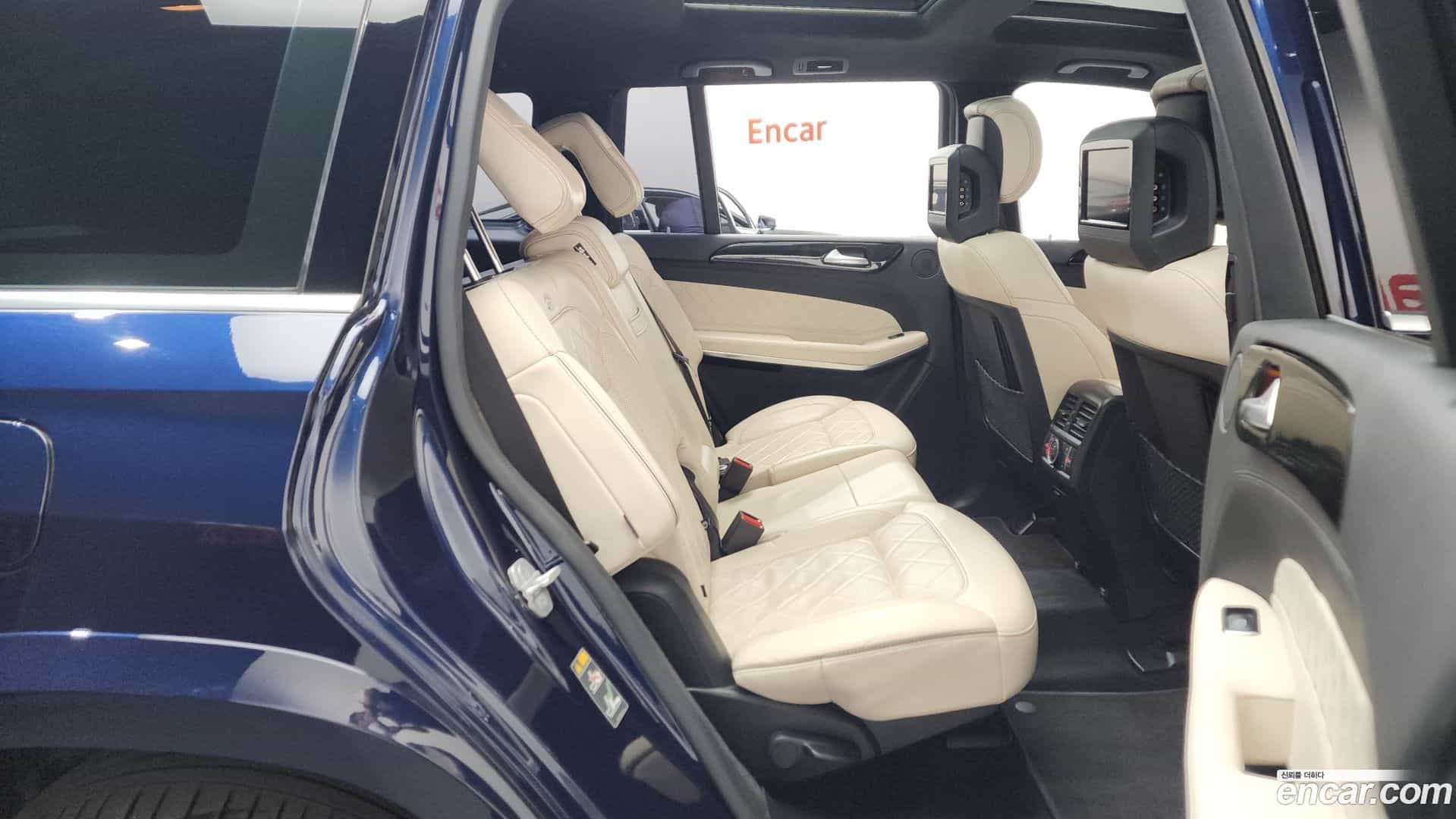 GLS-Class Mercedes-Benz 2017.5-INNER-036