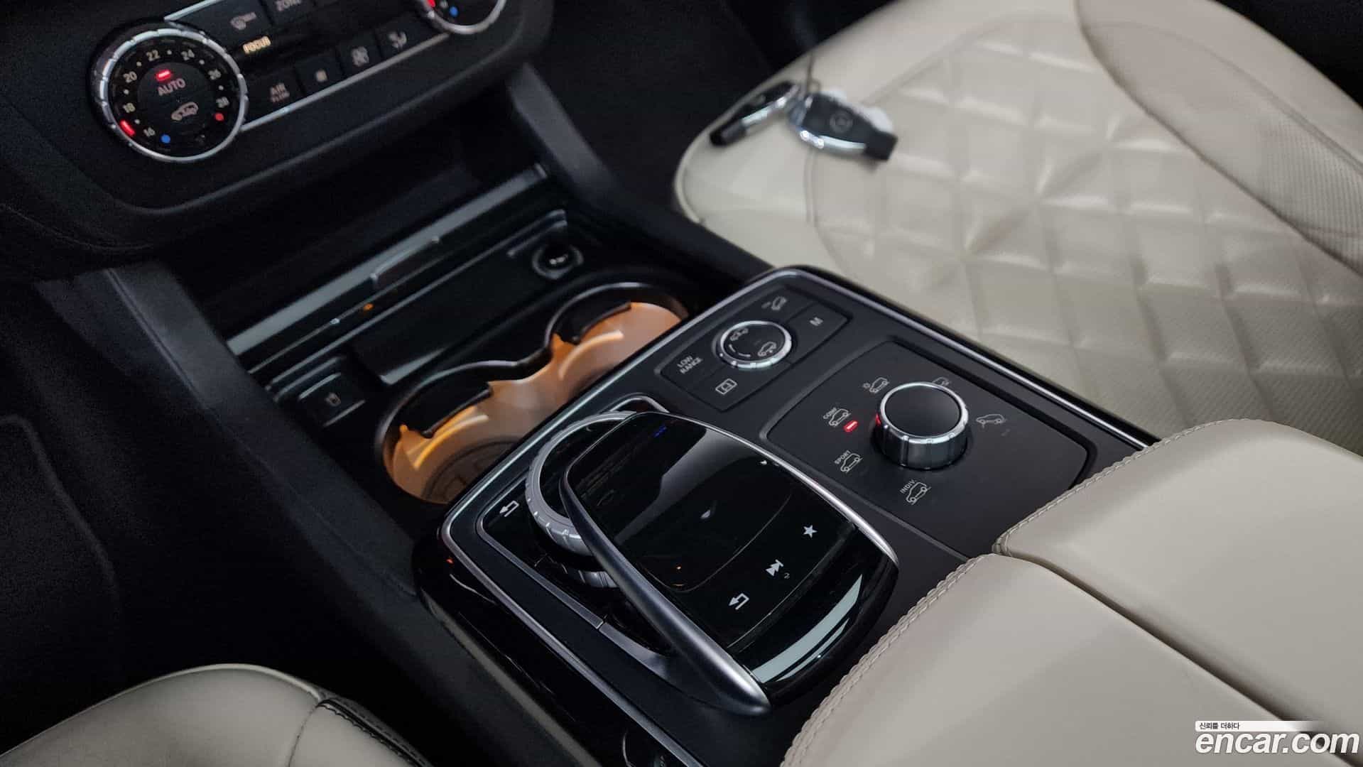 GLS-Class Mercedes-Benz 2017.5-OPTION-042