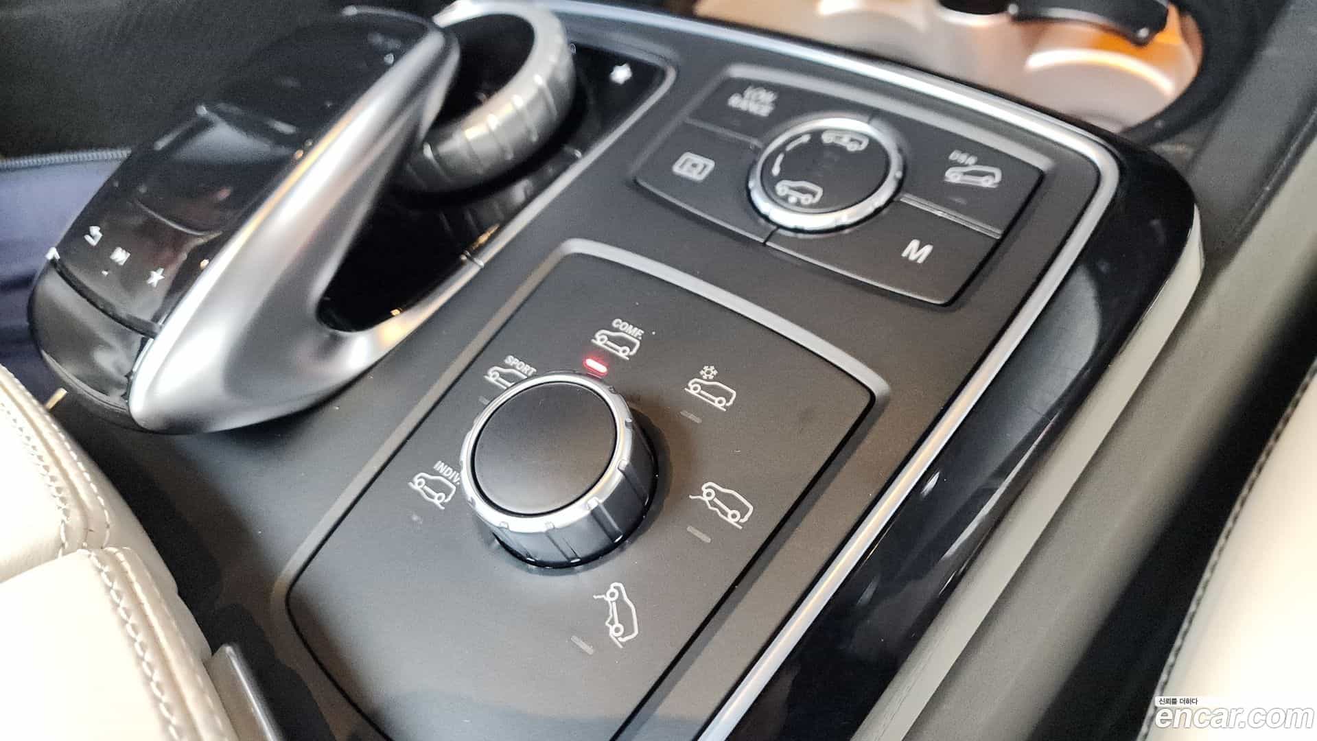 GLS-Class Mercedes-Benz 2017.5-OPTION-048
