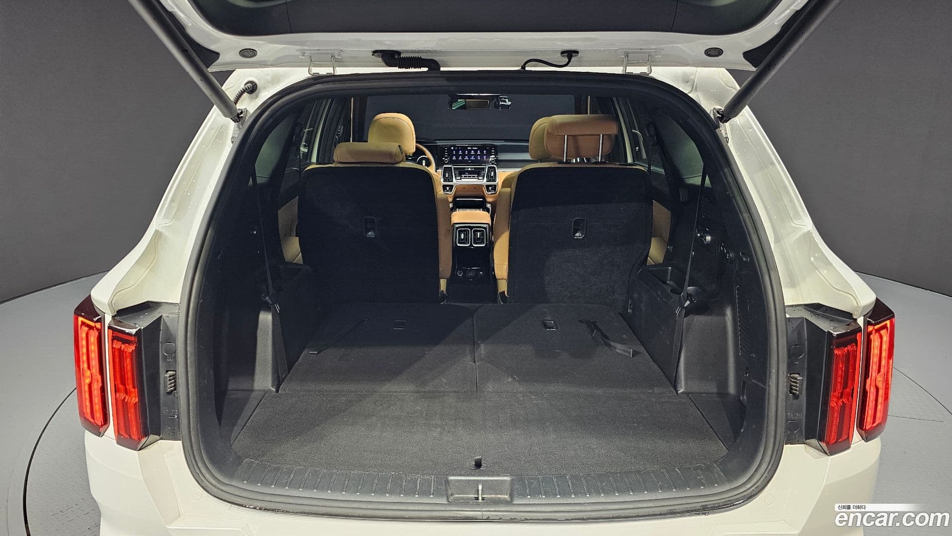 Main__Slider__Photo:Sorento Kia 2022.7-19