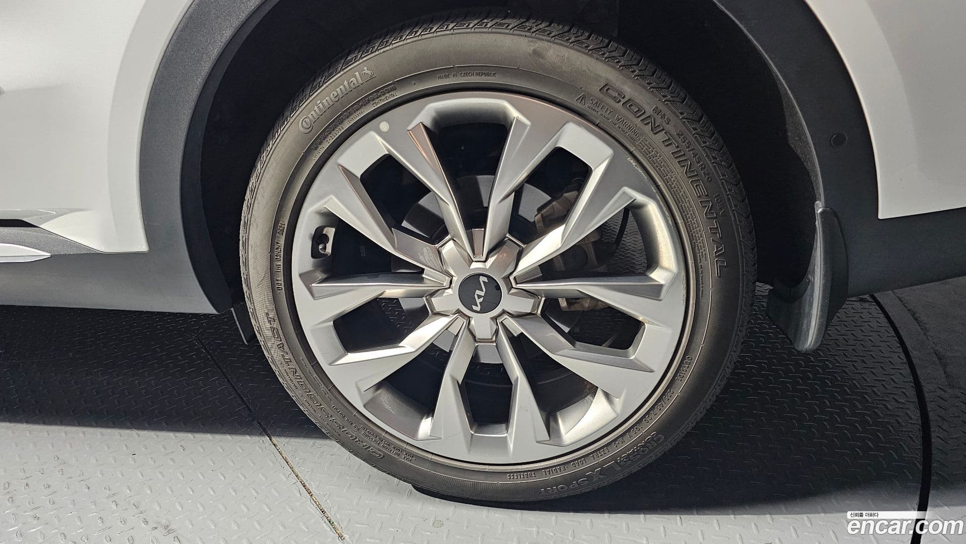 Main__Slider__Photo:Sorento Kia 2022.7-20