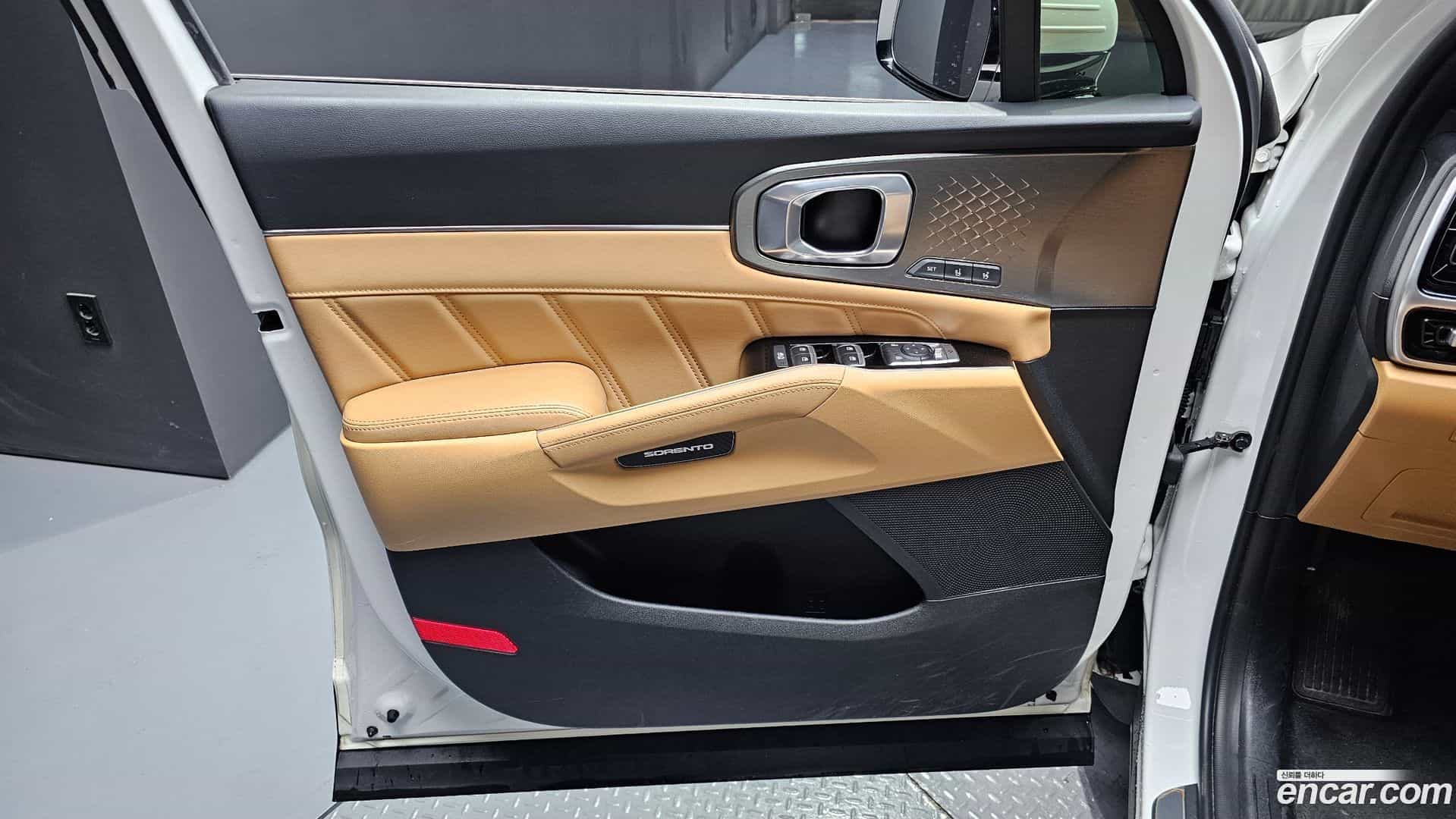 Sorento Kia 2022.7-INNER-034