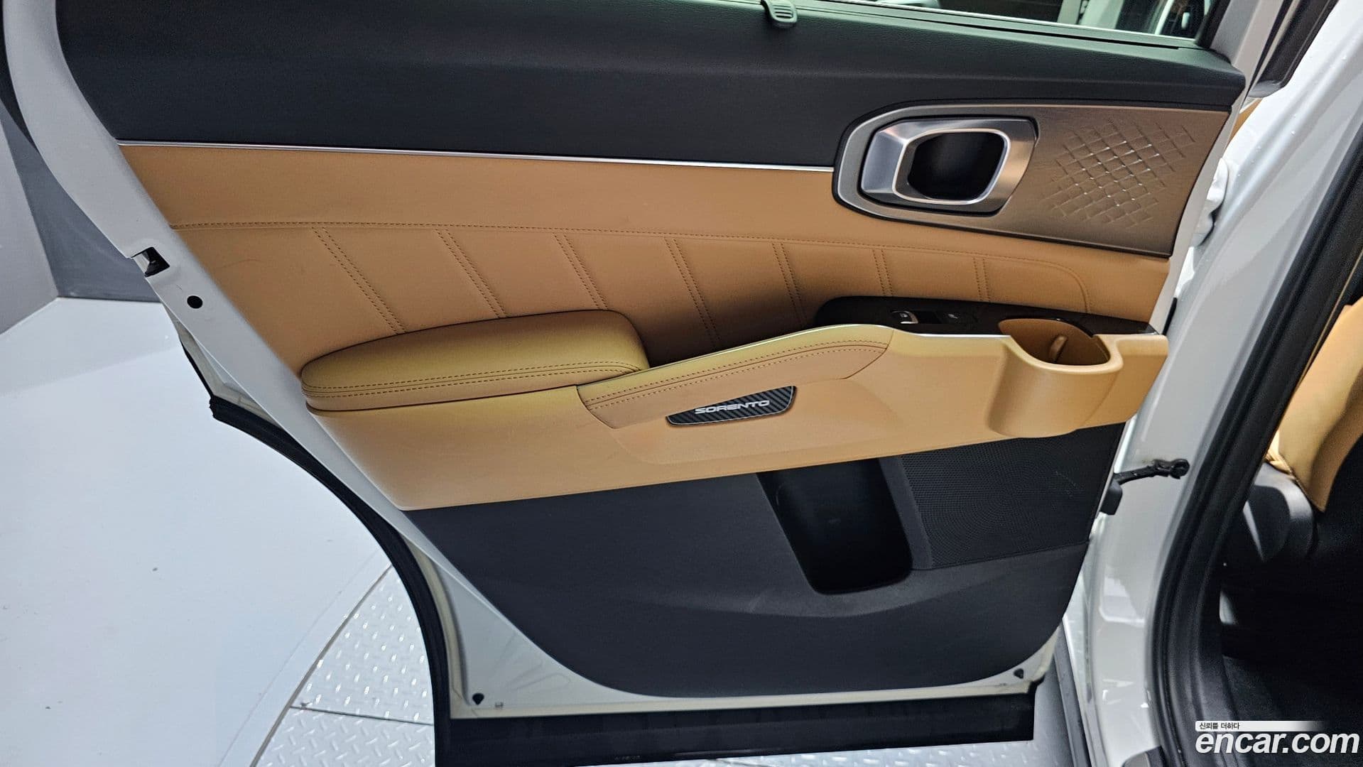 Main__Slider__Photo:Sorento Kia 2022.7-24
