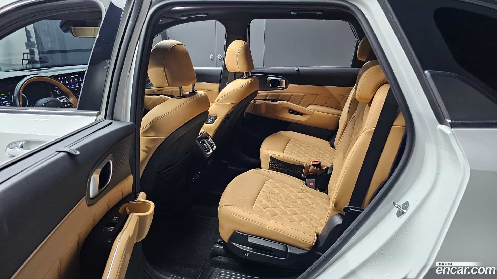 Sorento Kia 2022.7-INNER-036