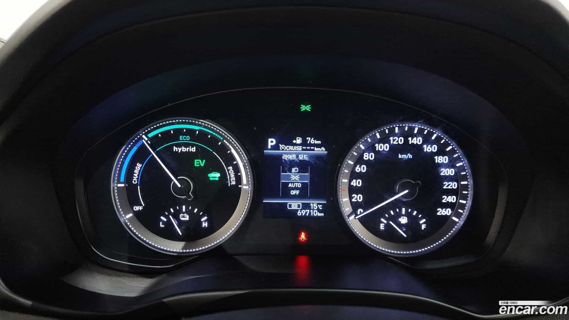 Grandeur Hyundai 2019.2-INNER-008