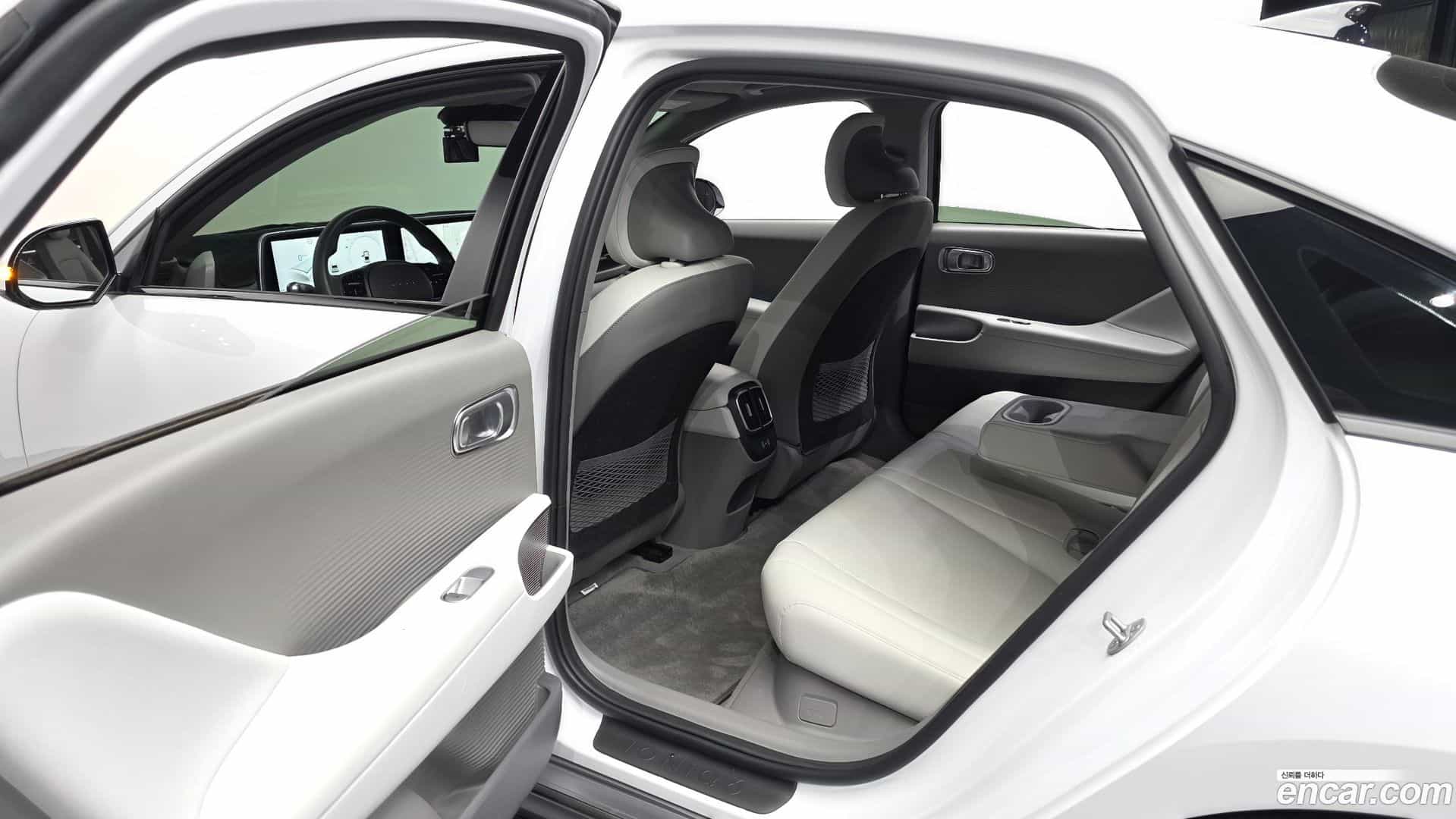 Ioniq6 Hyundai 2022.11-INNER-036