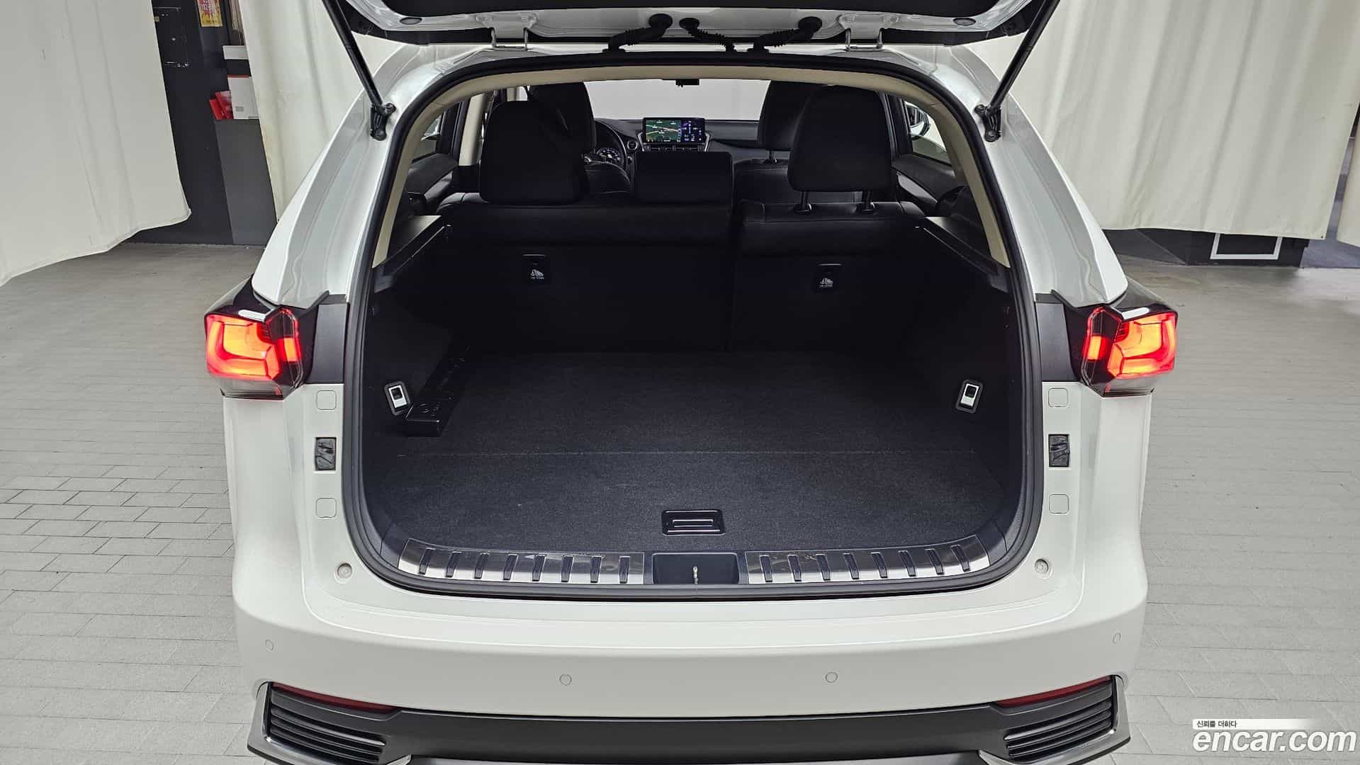 NX Lexus 2017.11-OPTION-024