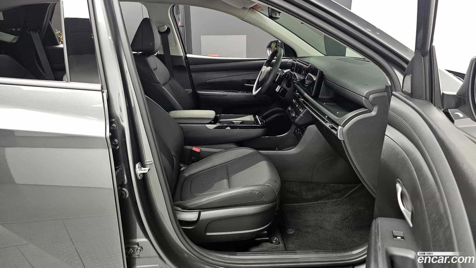 Tucson Hyundai 2024.5-INNER-036