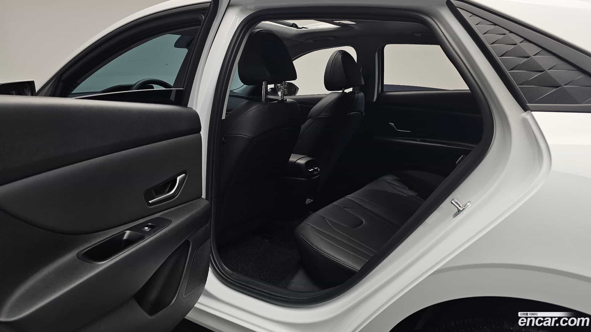 AVANTE Hyundai 2025.11-OPTION-015