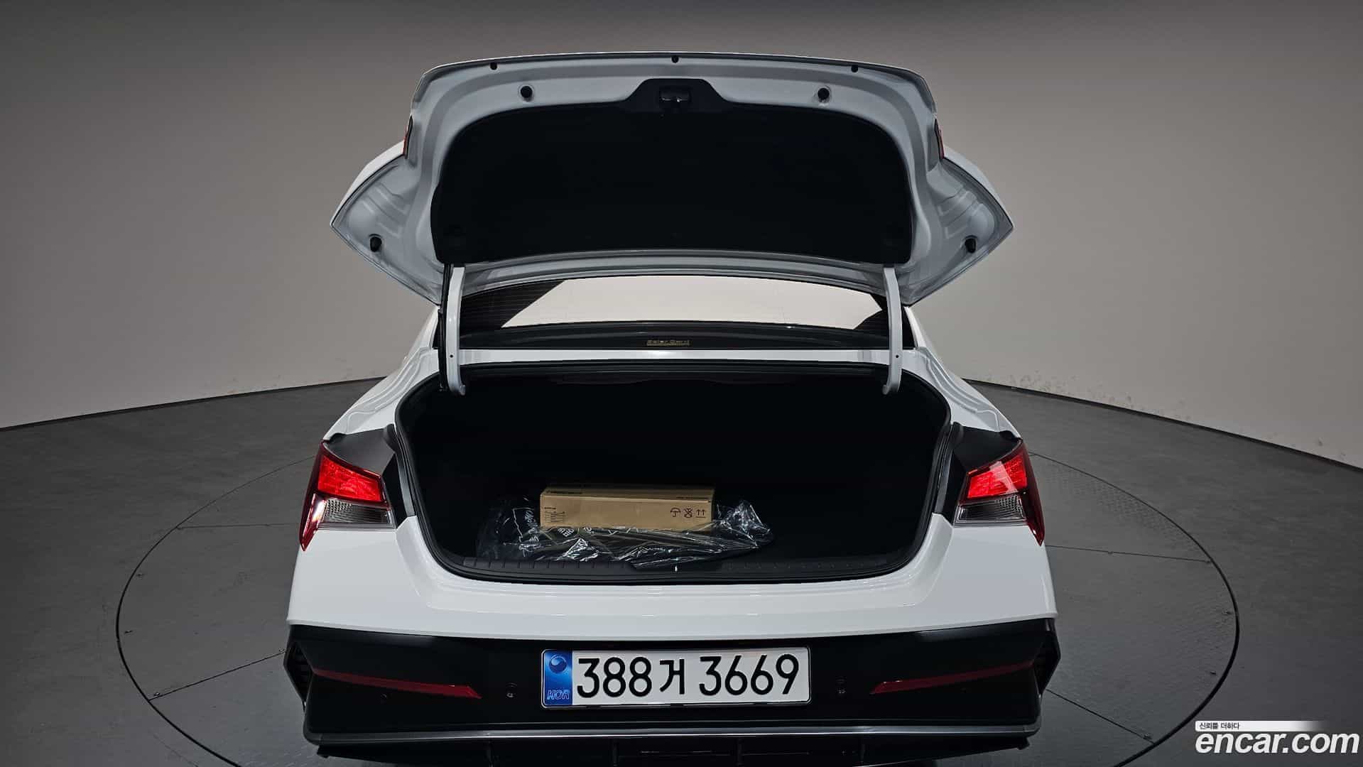 AVANTE Hyundai 2025.11-OPTION-024