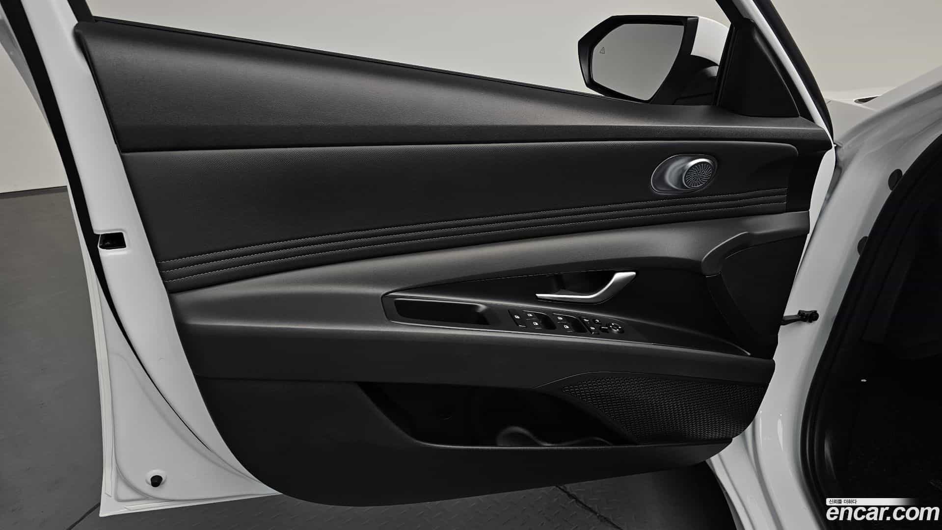 AVANTE Hyundai 2025.11-INNER-034