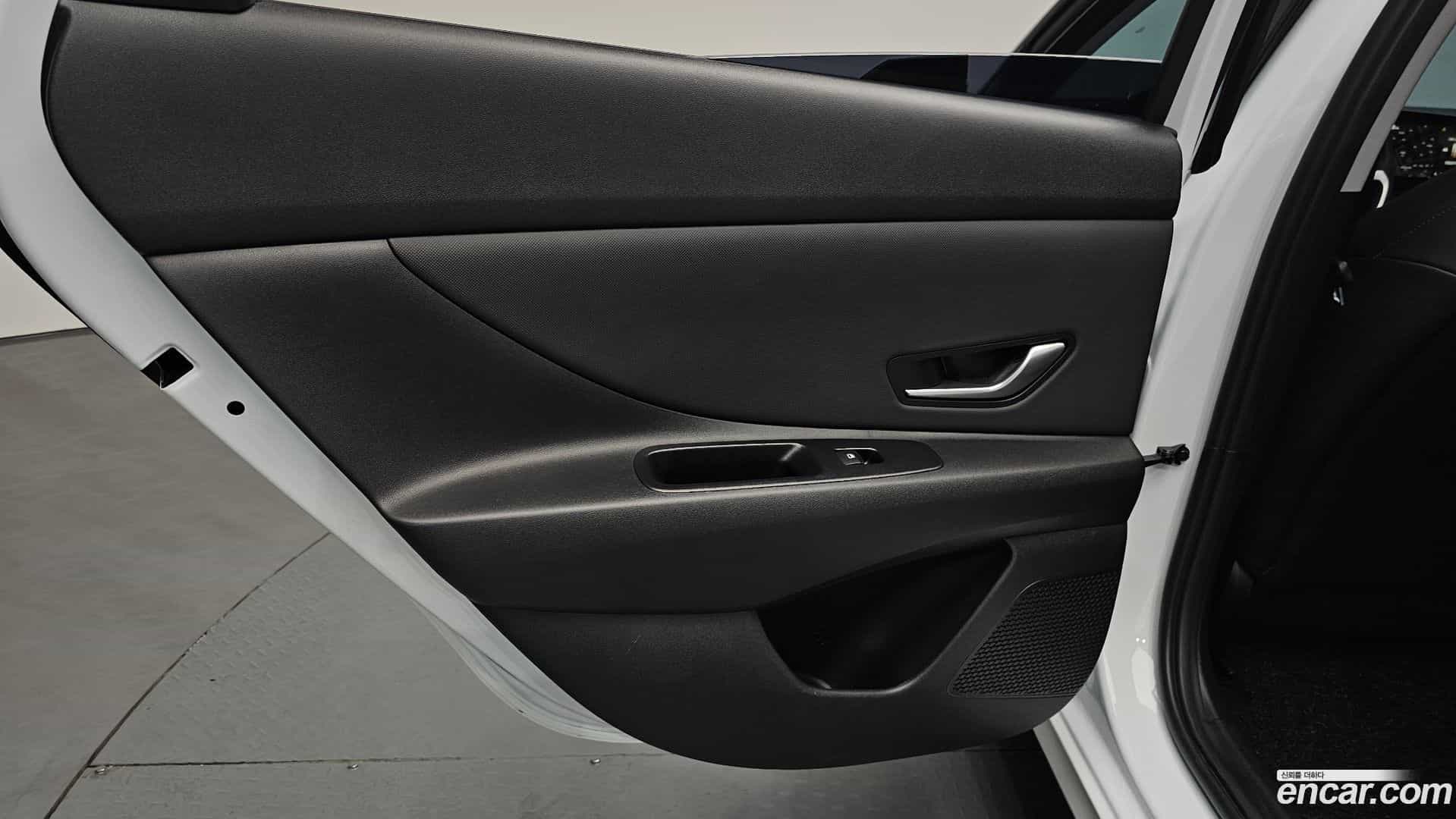 AVANTE Hyundai 2025.11-INNER-035