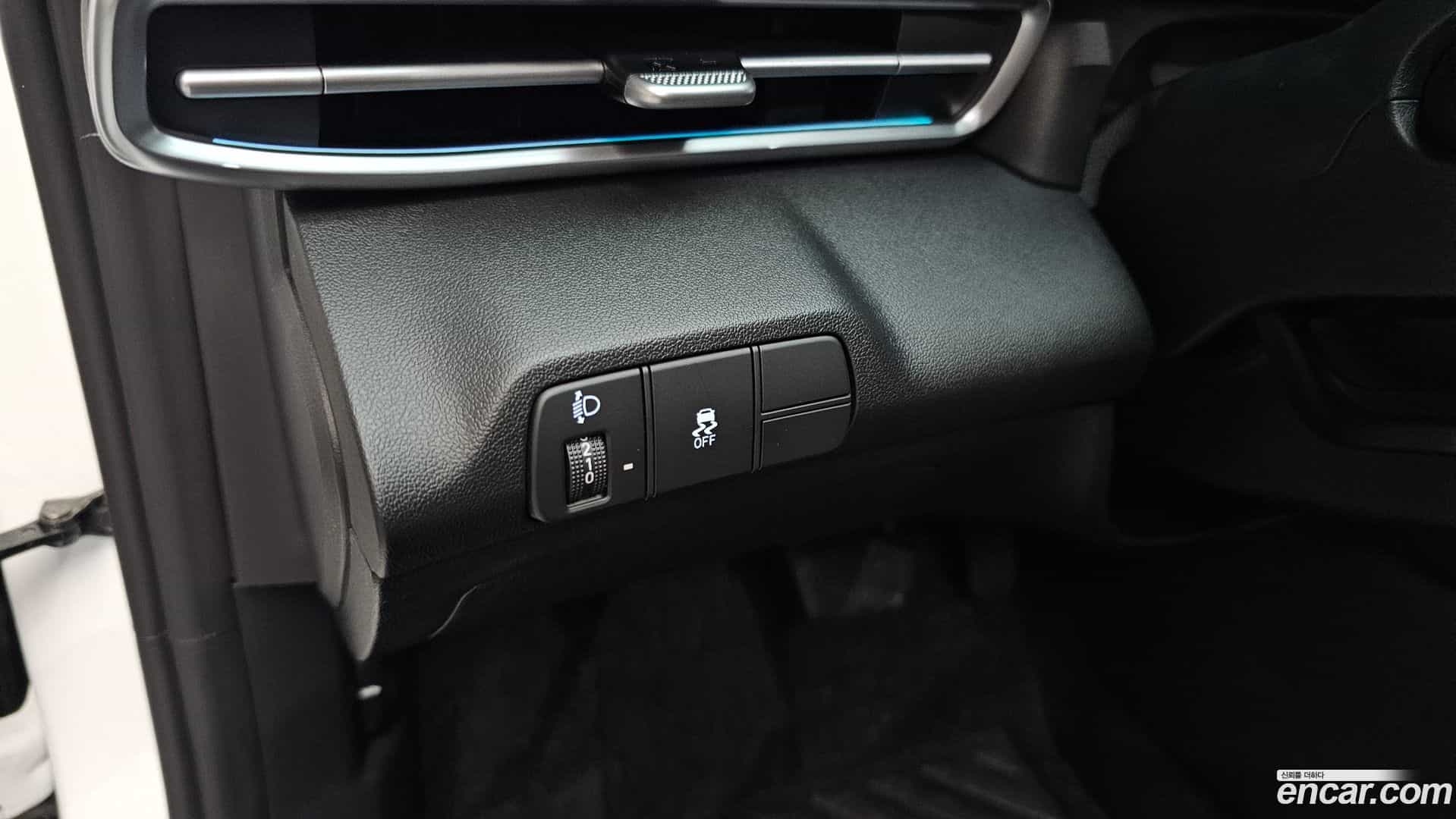 AVANTE Hyundai 2025.11-OPTION-043