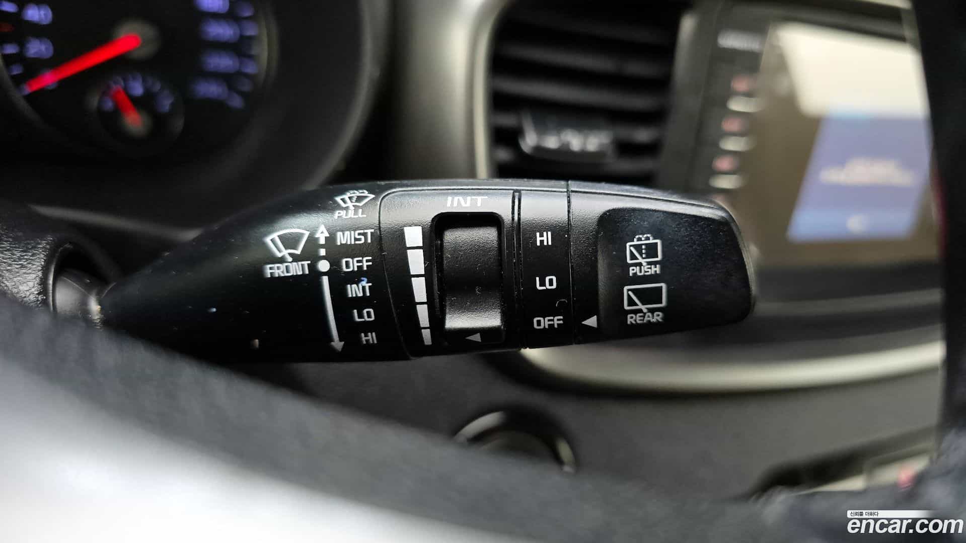 Sorento Kia 2017.8-OPTION-042