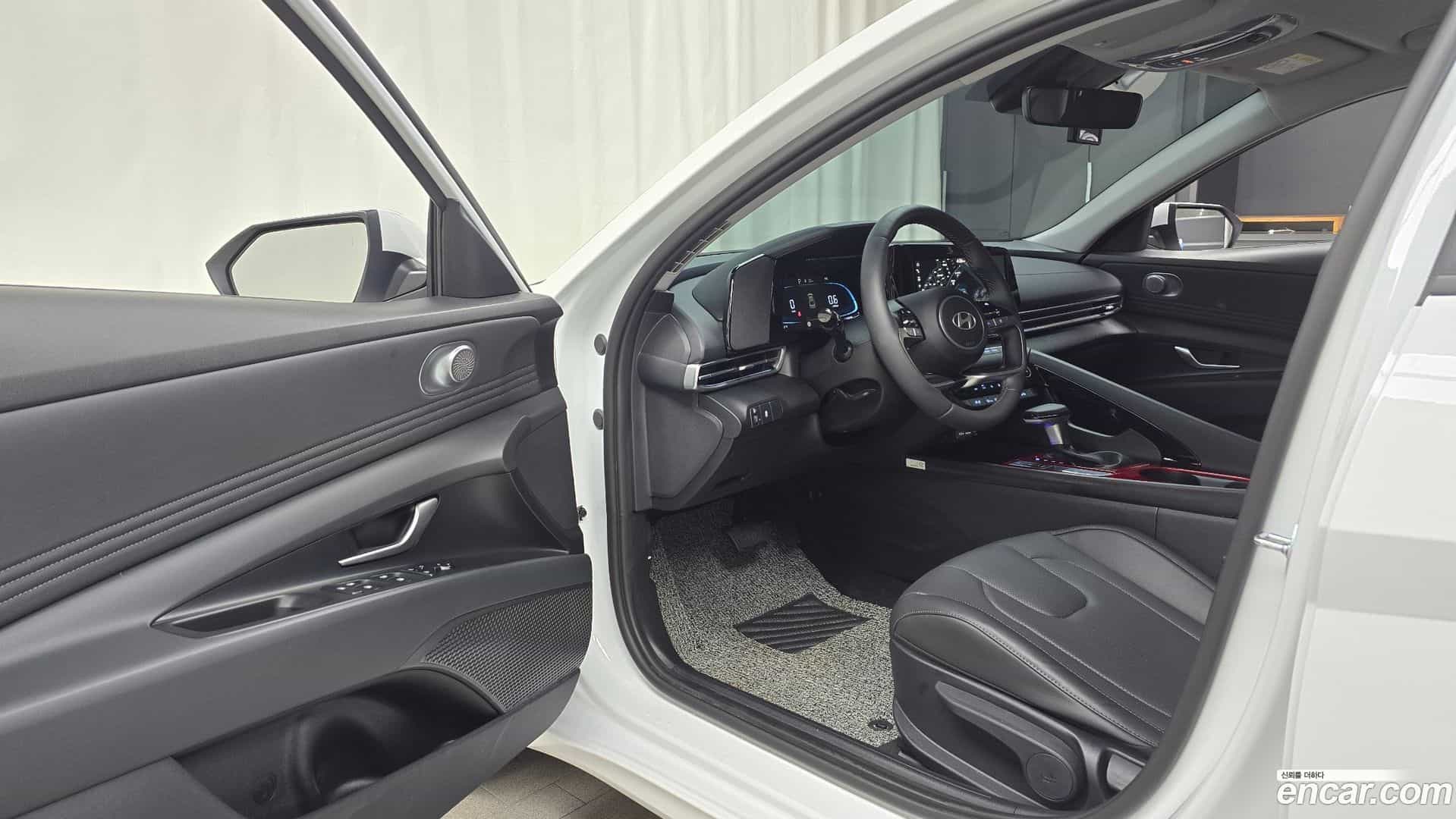 AVANTE Hyundai 2025.11-INNER-010