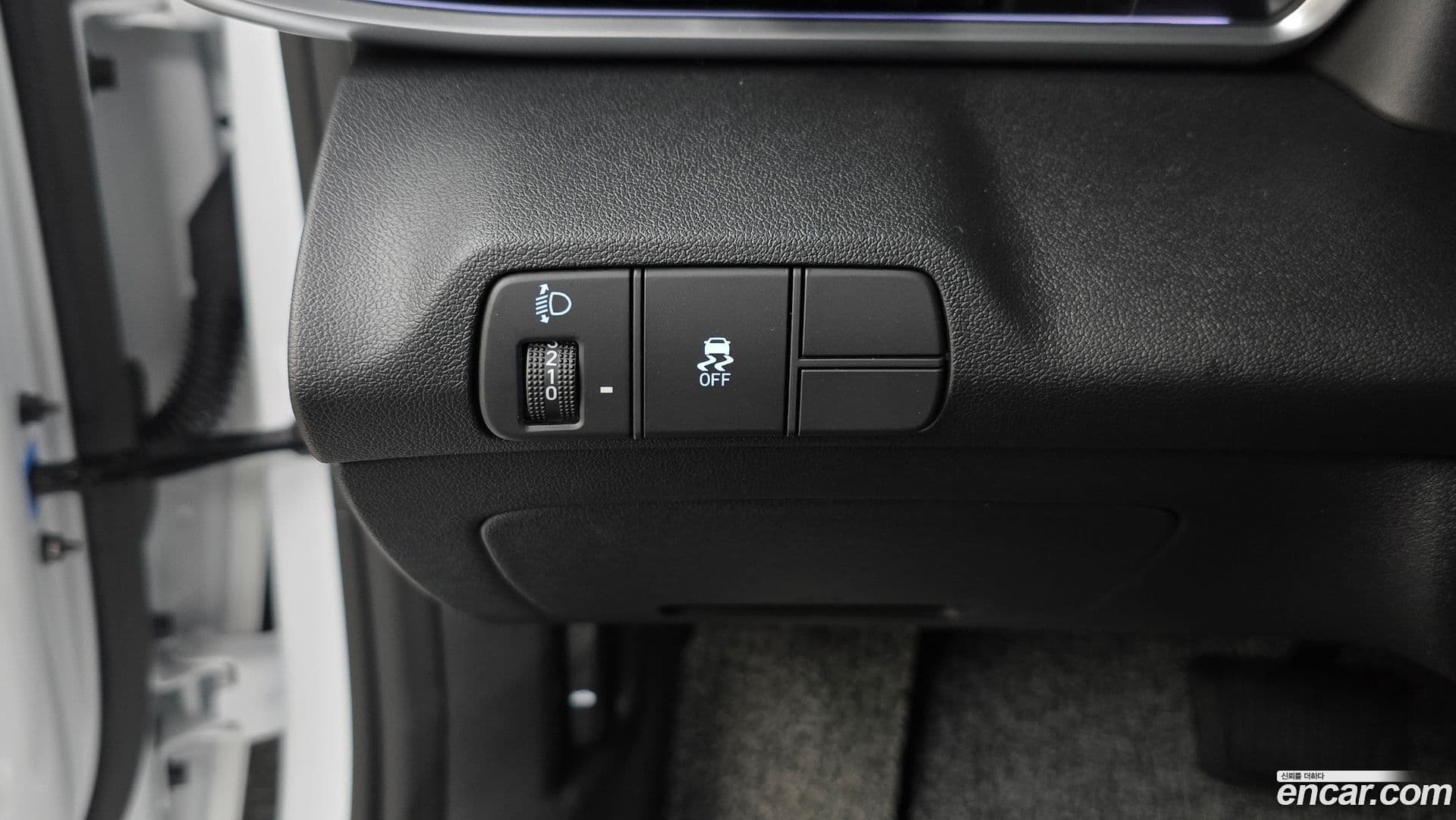 Main__Slider__Photo:AVANTE Hyundai 2025.11-17