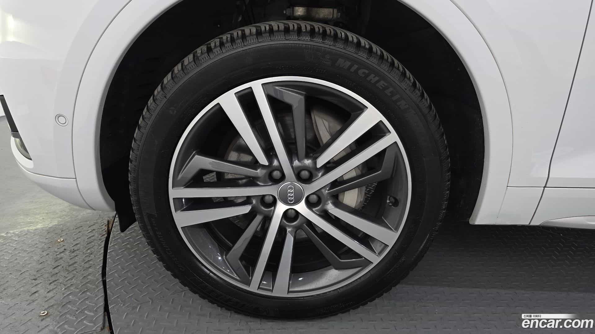 Q5 Audi 2020.11-OUTER-005