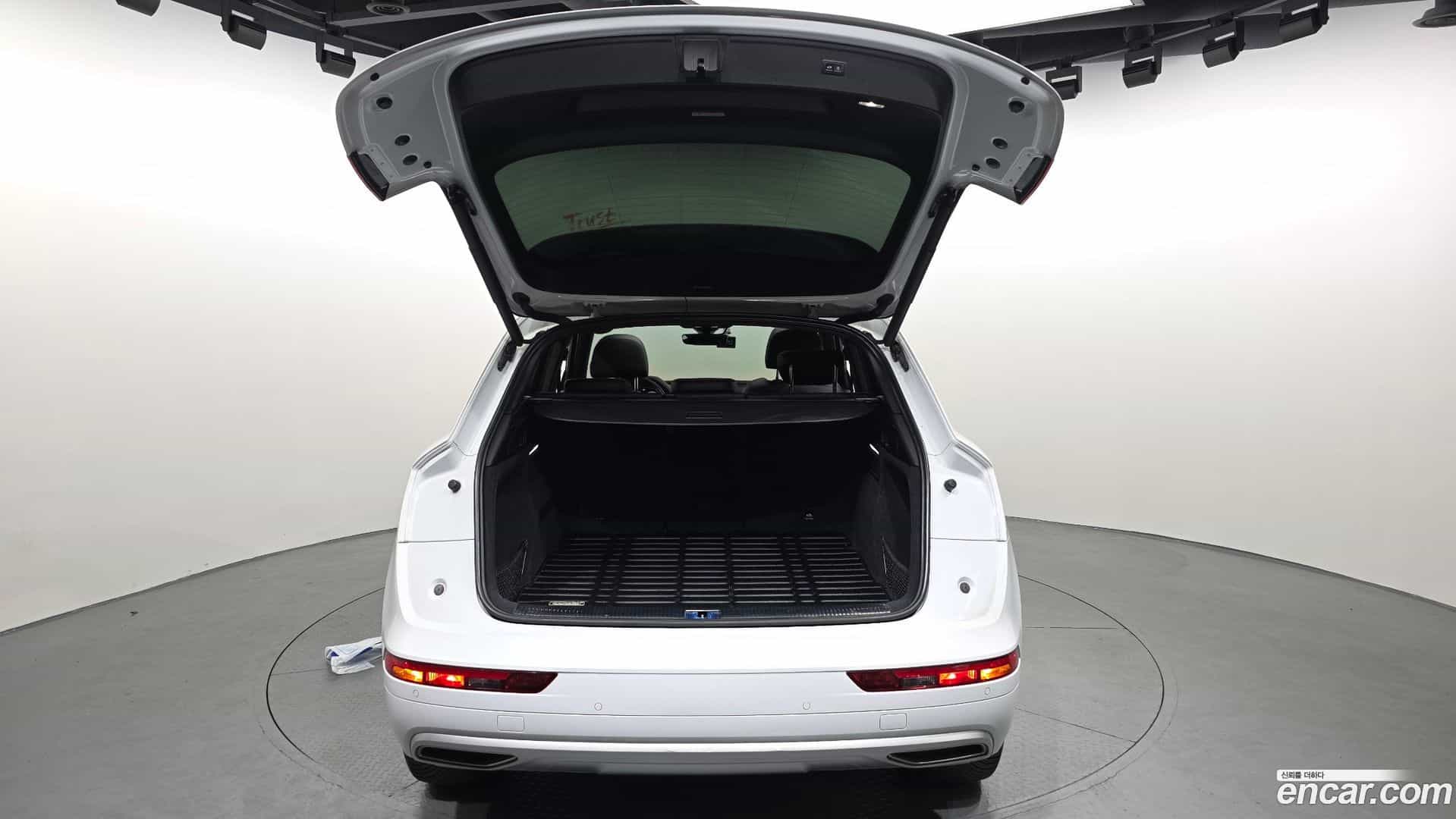 Q5 Audi 2020.11-OPTION-024
