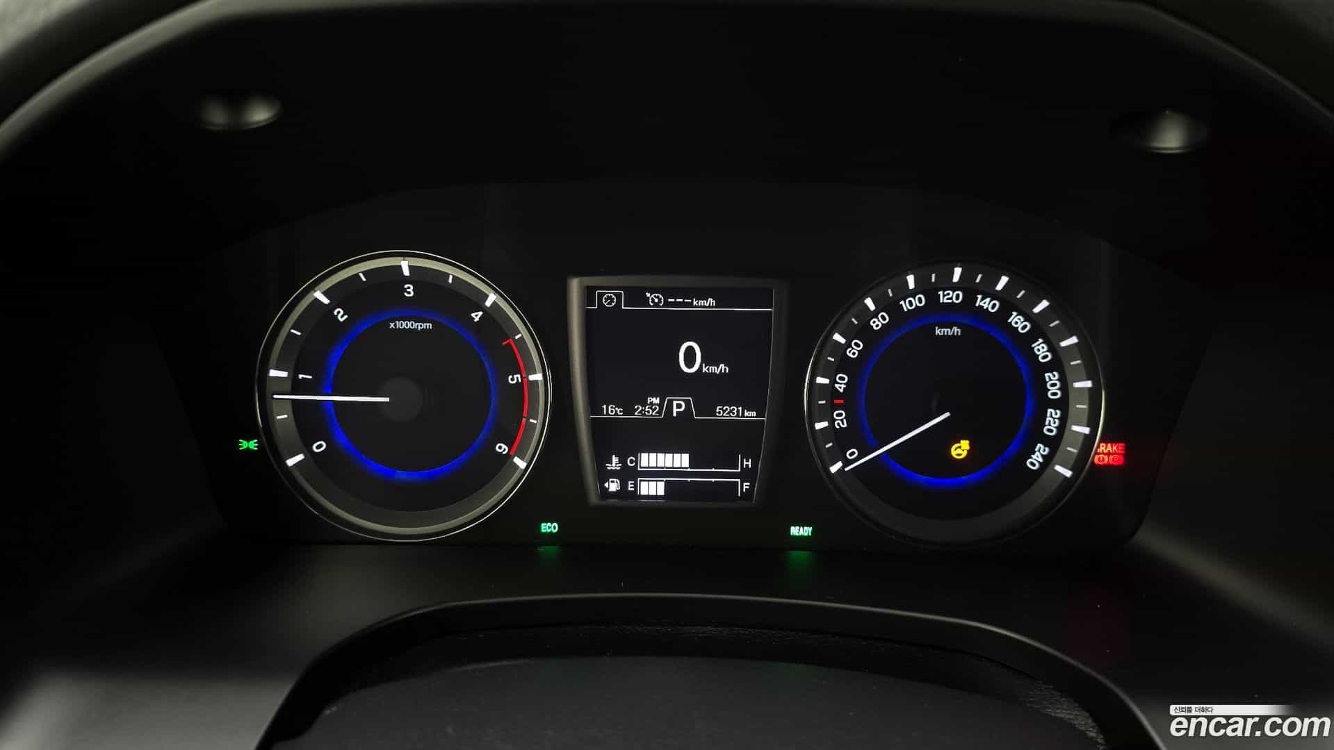 Rexton KG Mobility 2021.7-INNER-008