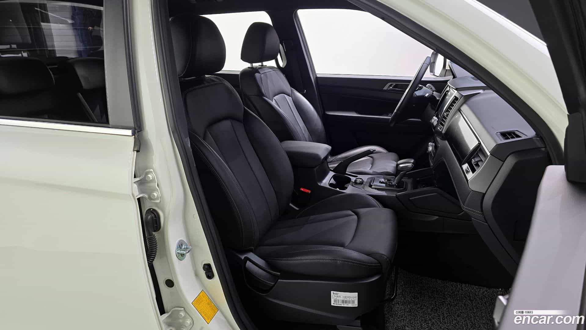 Rexton KG Mobility 2021.7-OPTION-016