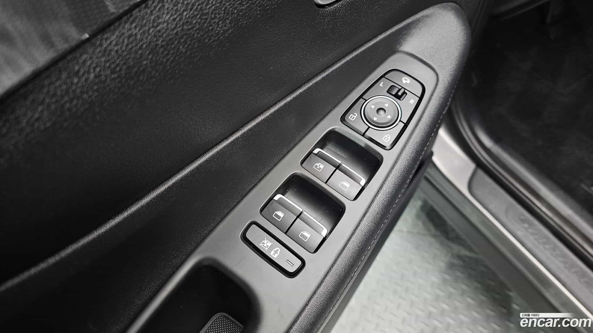 Santafe Hyundai 2019.2-OPTION-016