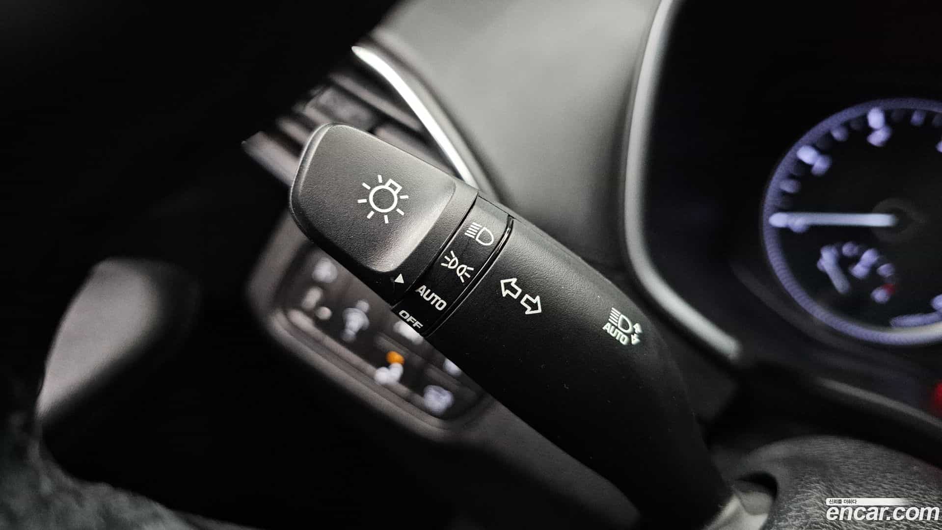 Santafe Hyundai 2019.2-OPTION-041