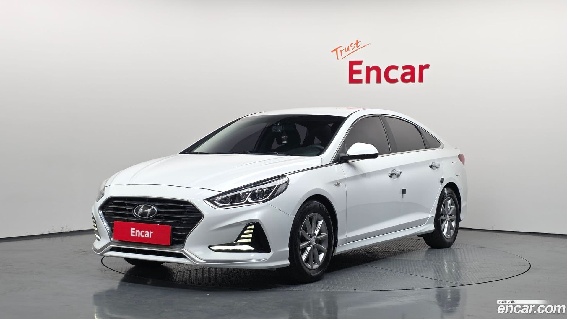 Main__Slider__Photo:Sonata Hyundai 2018.10-0