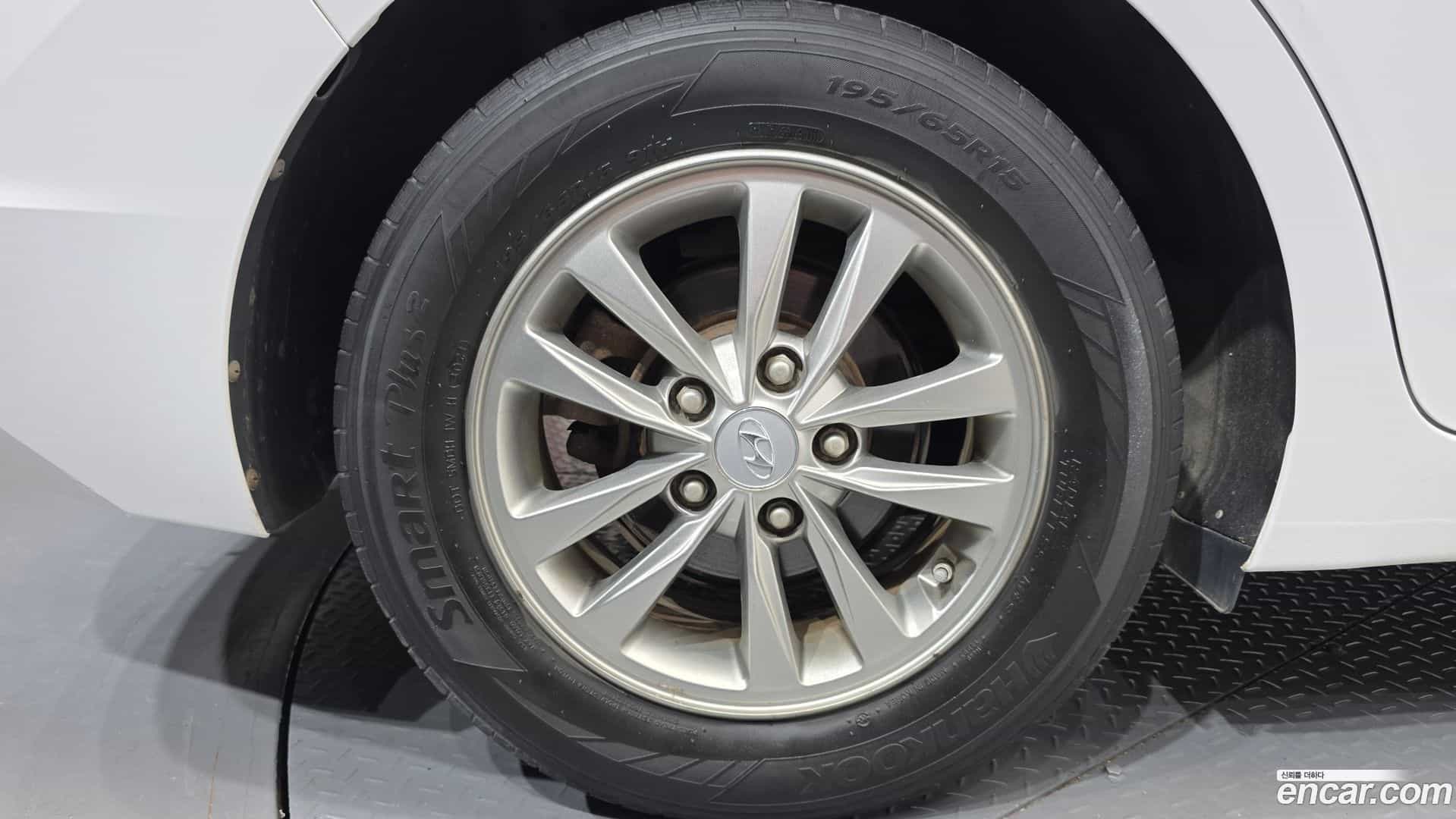 AVANTE Hyundai 2019.9-OUTER-031