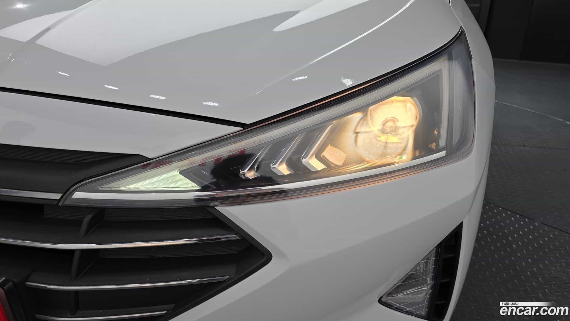 AVANTE Hyundai 2019.9-OUTER-032