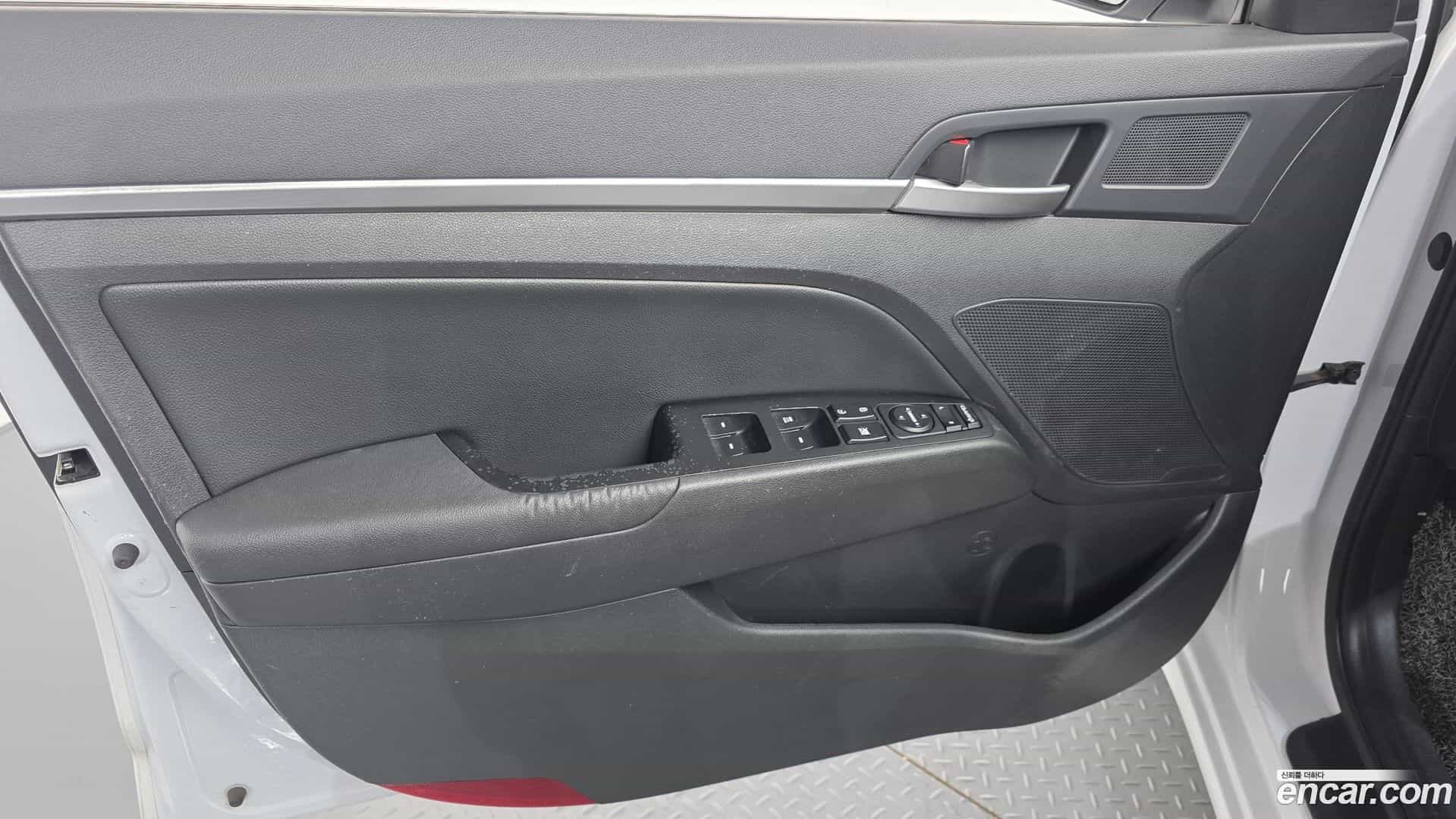 AVANTE Hyundai 2019.9-INNER-034