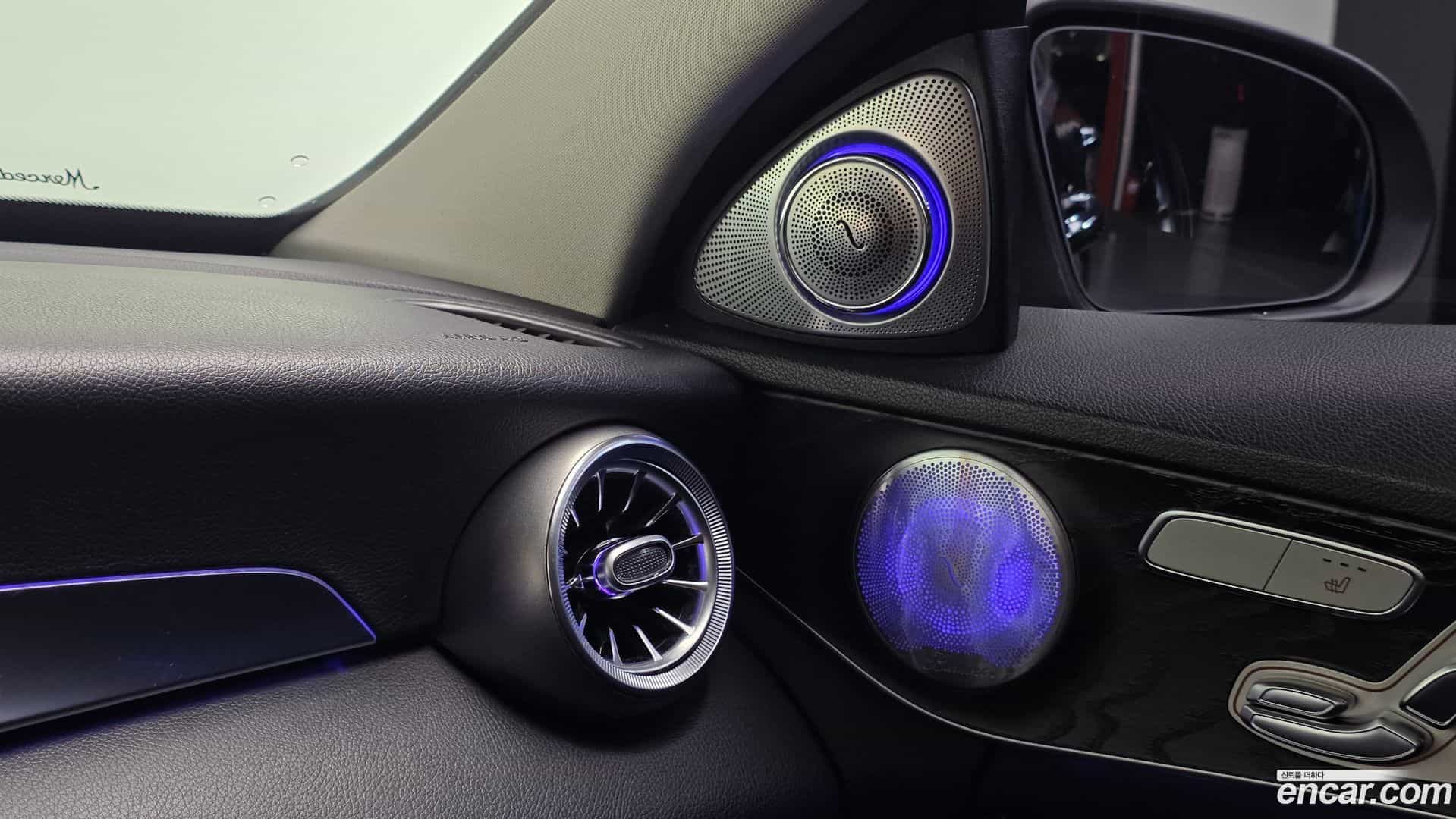 C-Class Mercedes-Benz 2019.2-OPTION-043