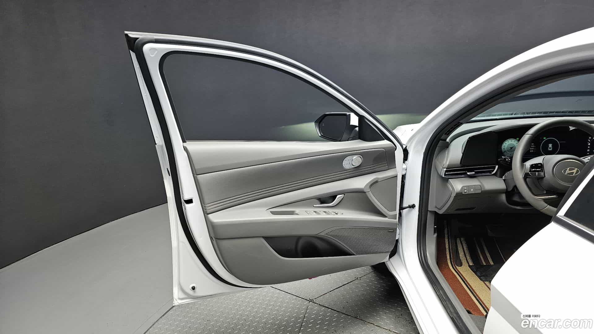 AVANTE Hyundai 2025.7-INNER-034
