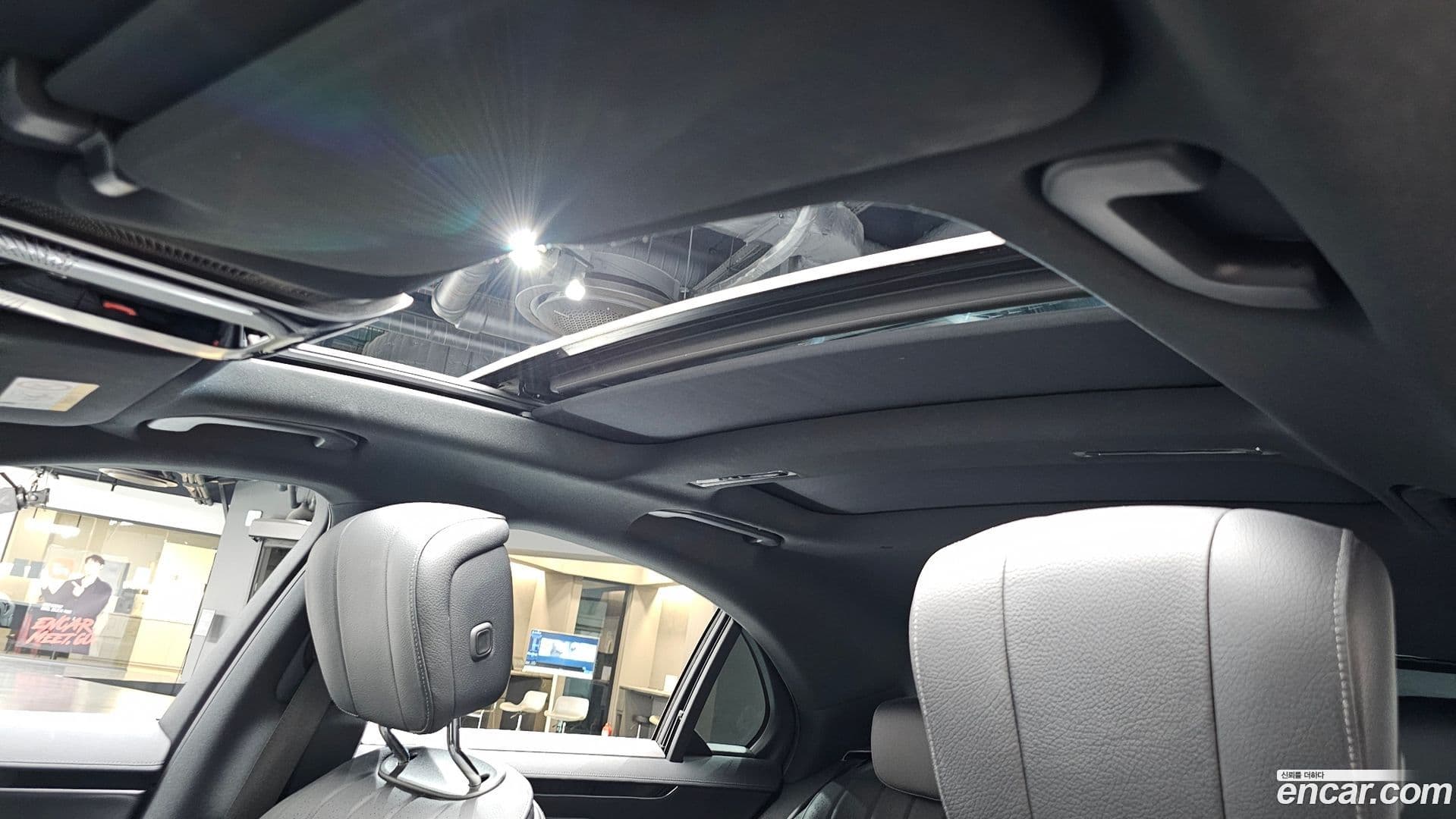 Main__Slider__Photo:S-Class Mercedes-Benz 2021.6-31