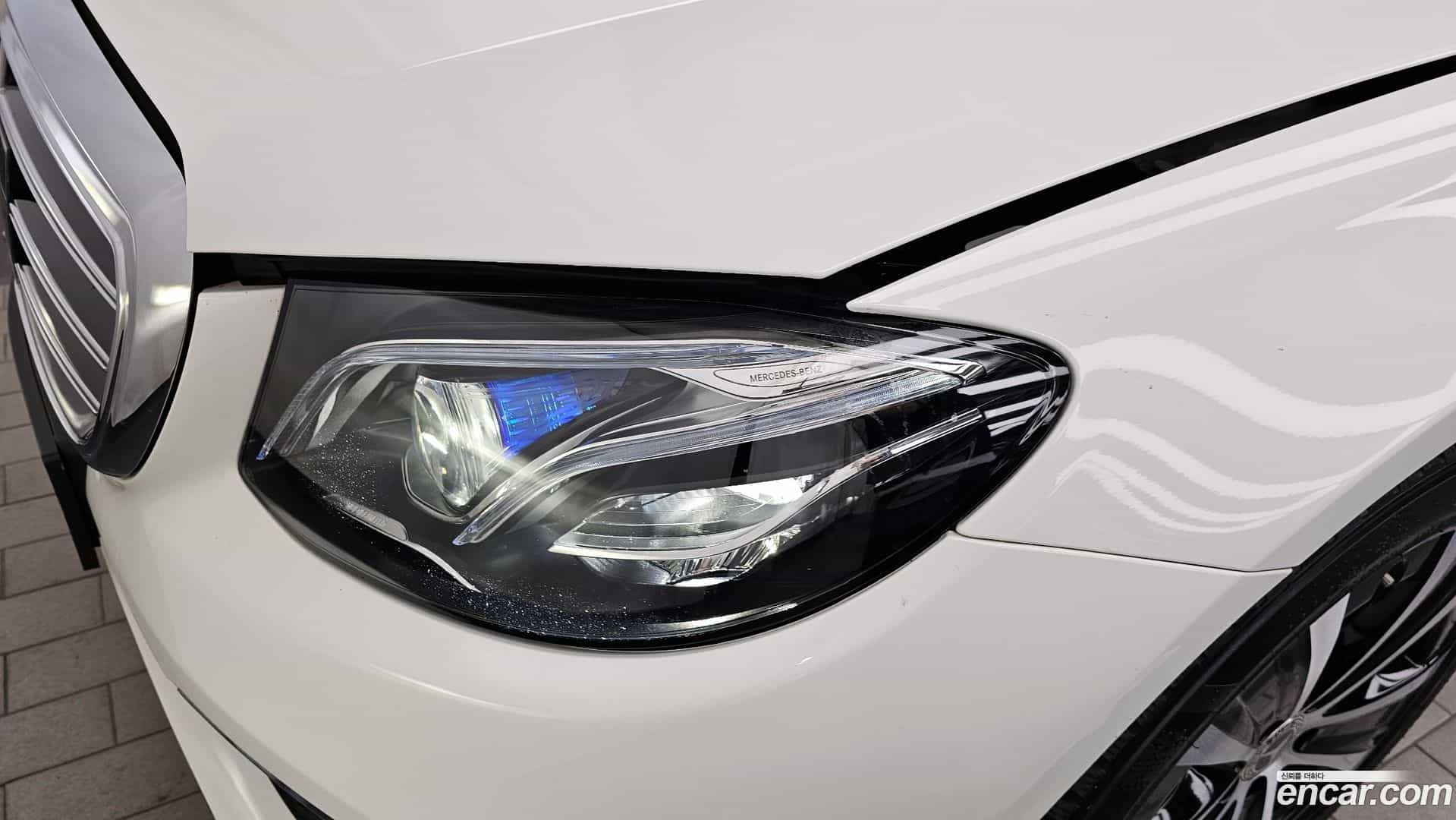 E-Class Mercedes-Benz 2020.6-OUTER-032