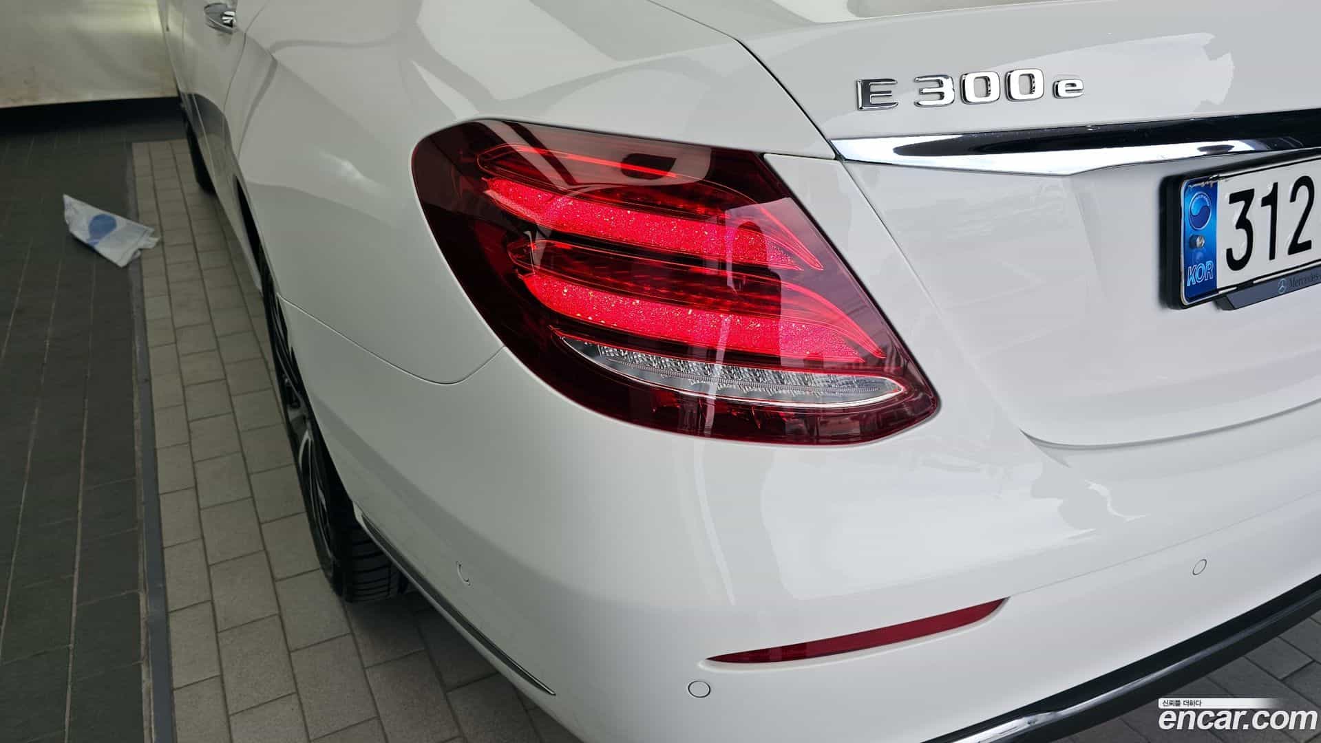 E-Class Mercedes-Benz 2020.6-OUTER-033