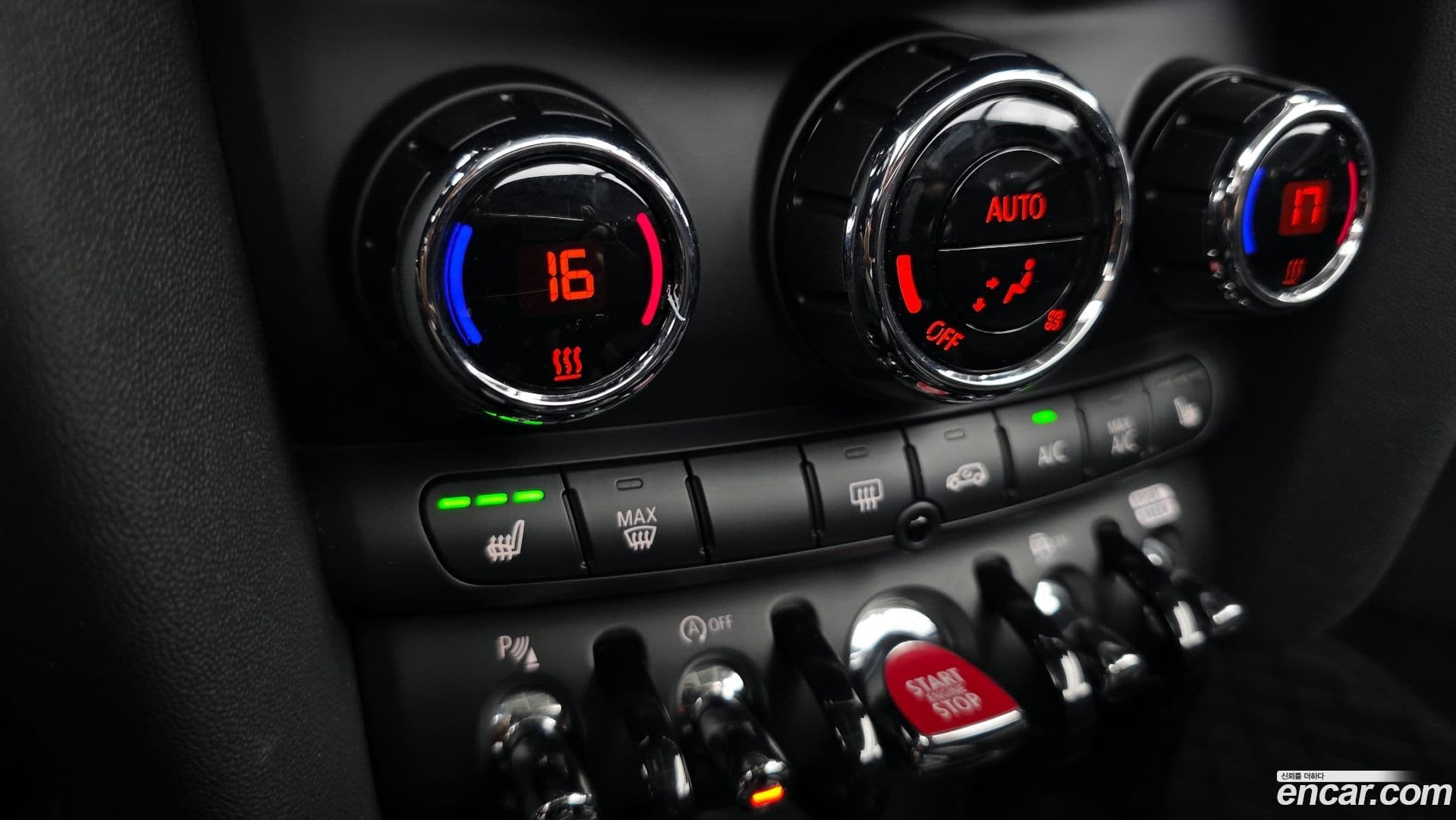 Main__Slider__Photo:Cooper Convertible Mini 2023.1-29