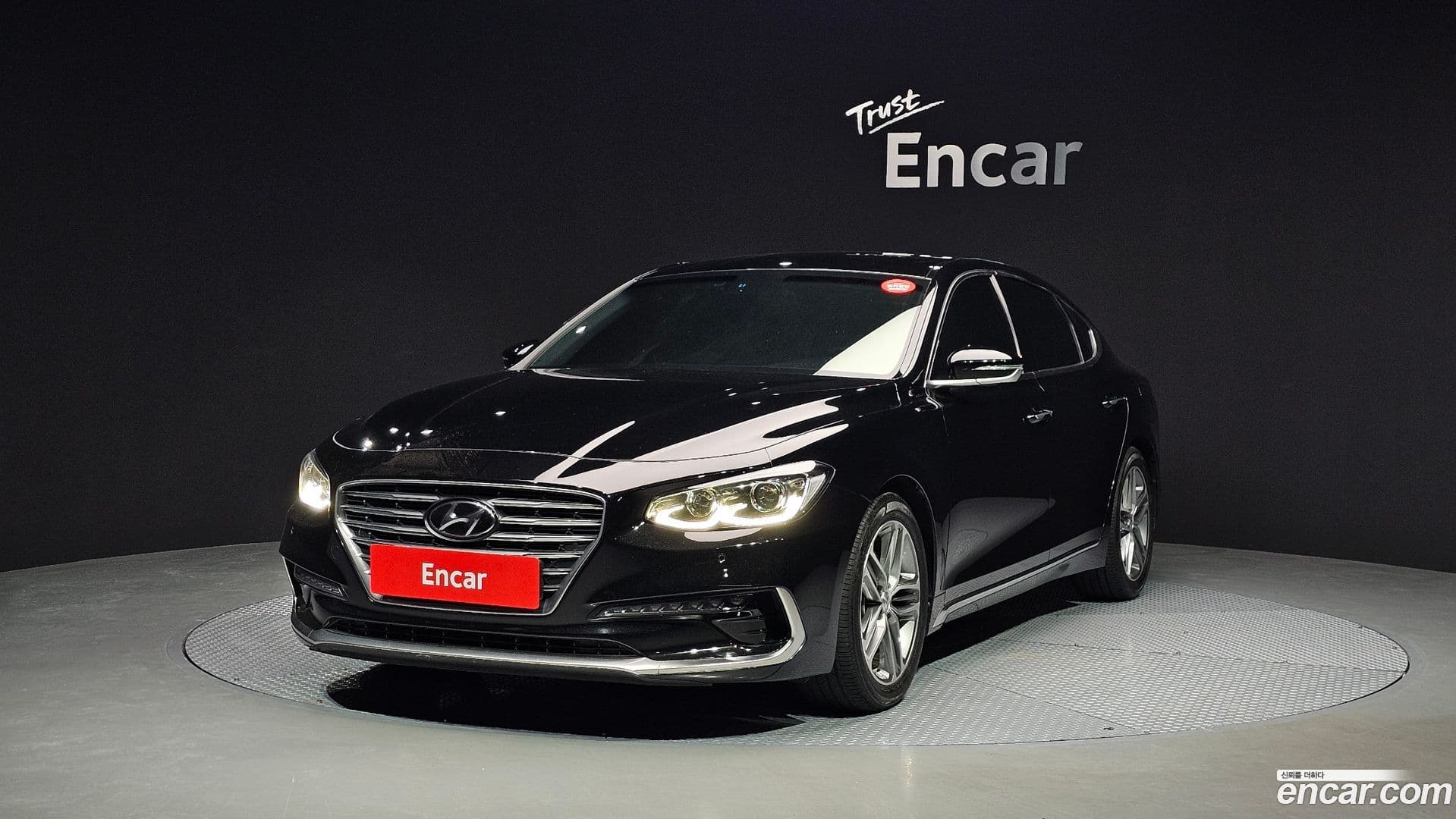 Main__Slider__Photo:Grandeur Hyundai 2017.4-0