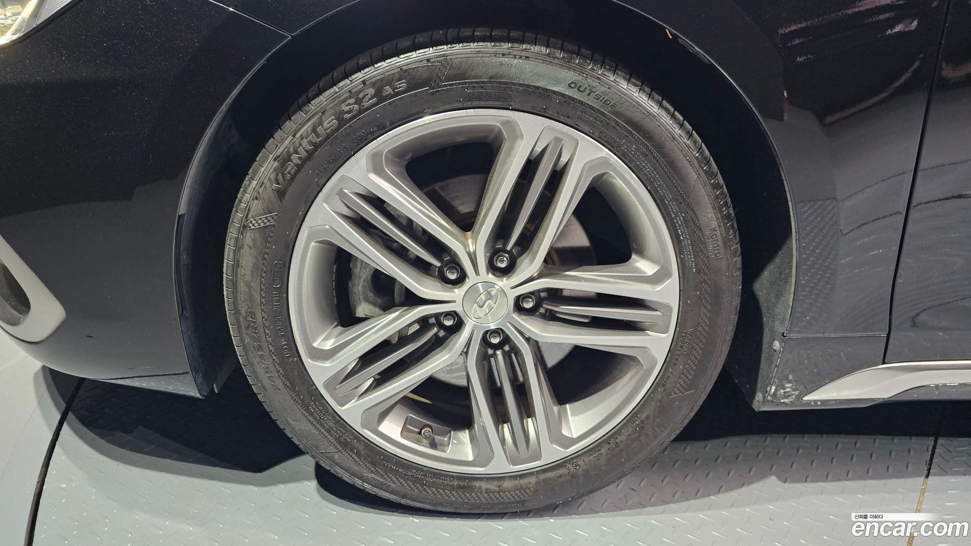 Main__Slider__Photo:Grandeur Hyundai 2017.4-4